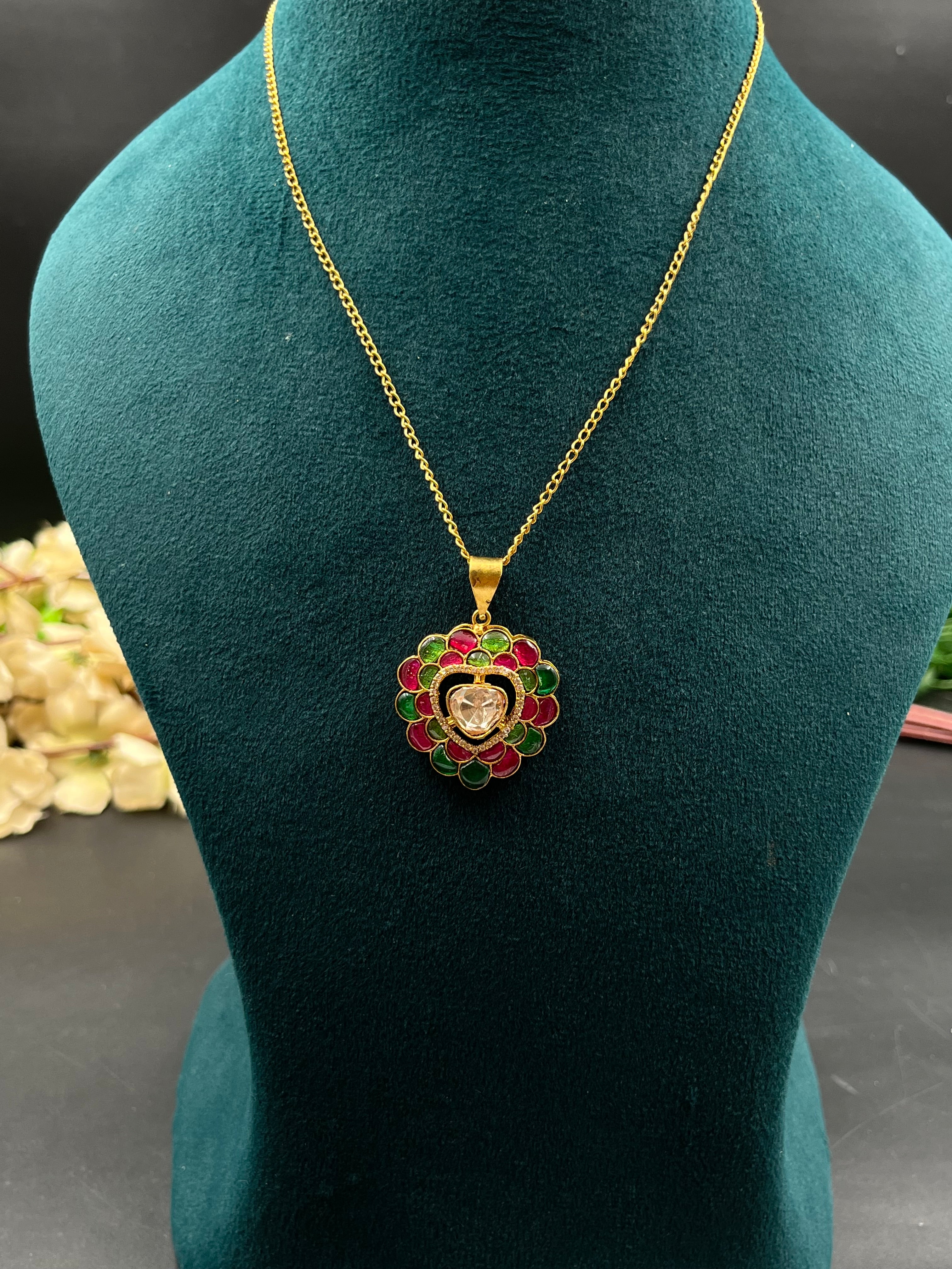 MUSKAN PENDANT