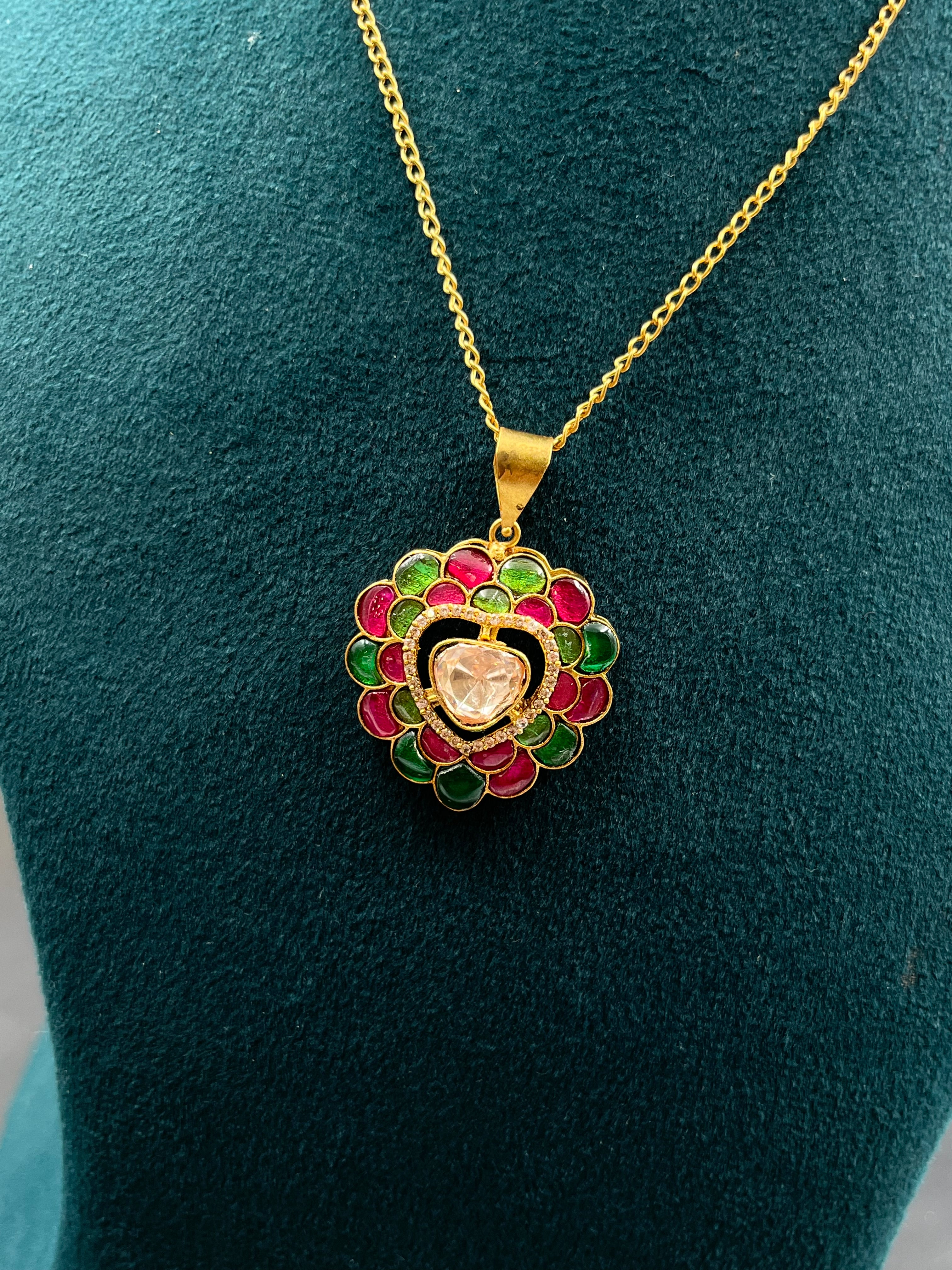 MUSKAN PENDANT