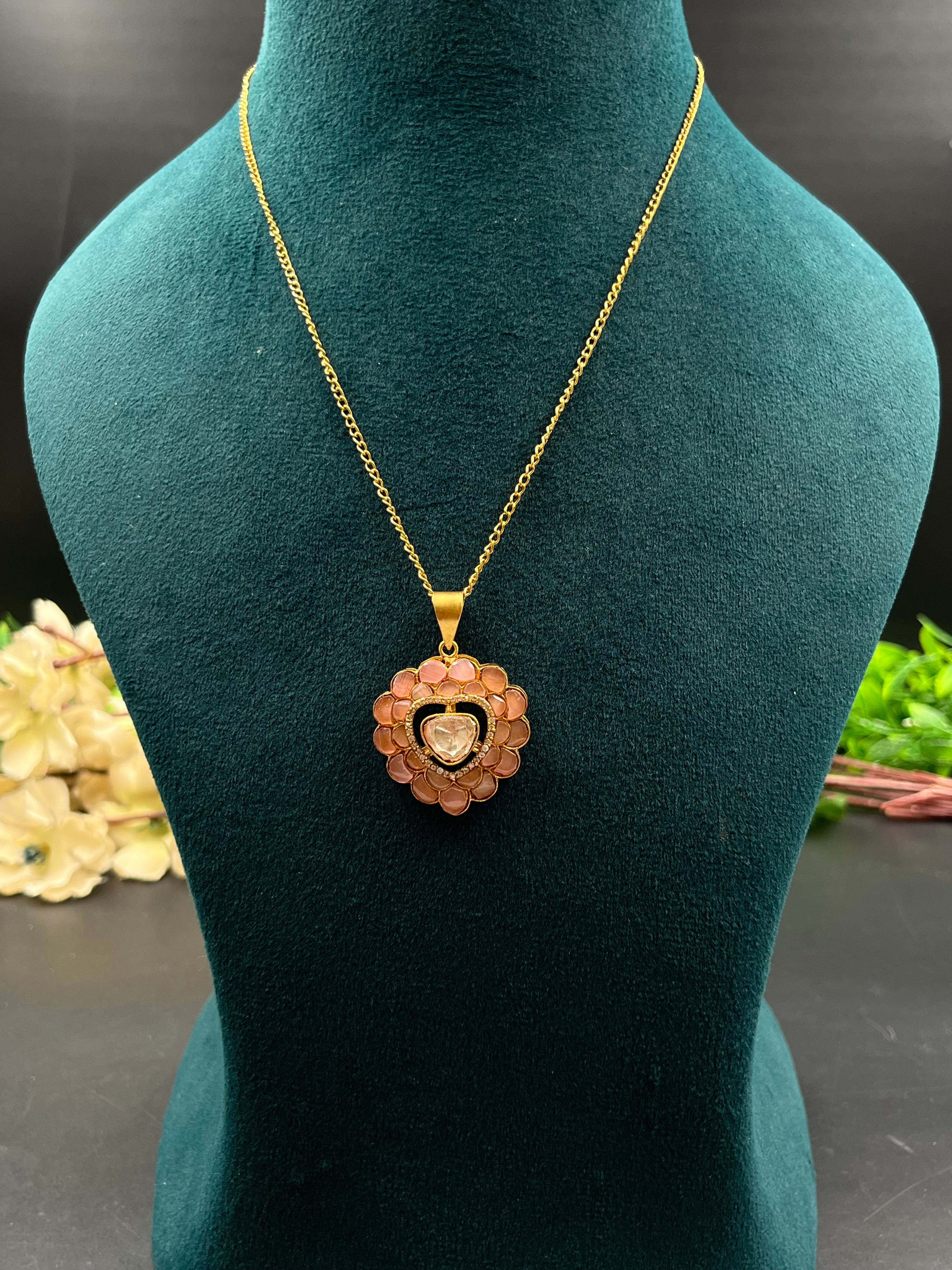 MUSKAN PENDANT