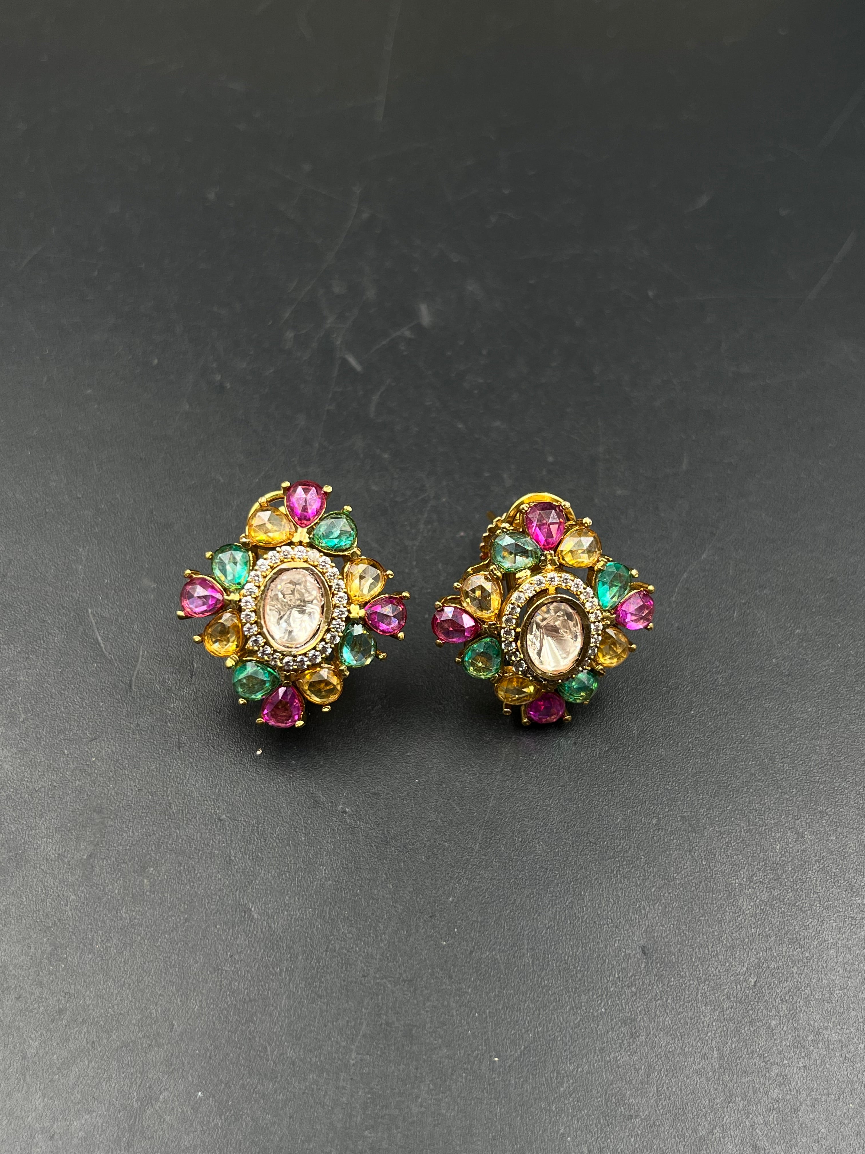 SERDU EARRING