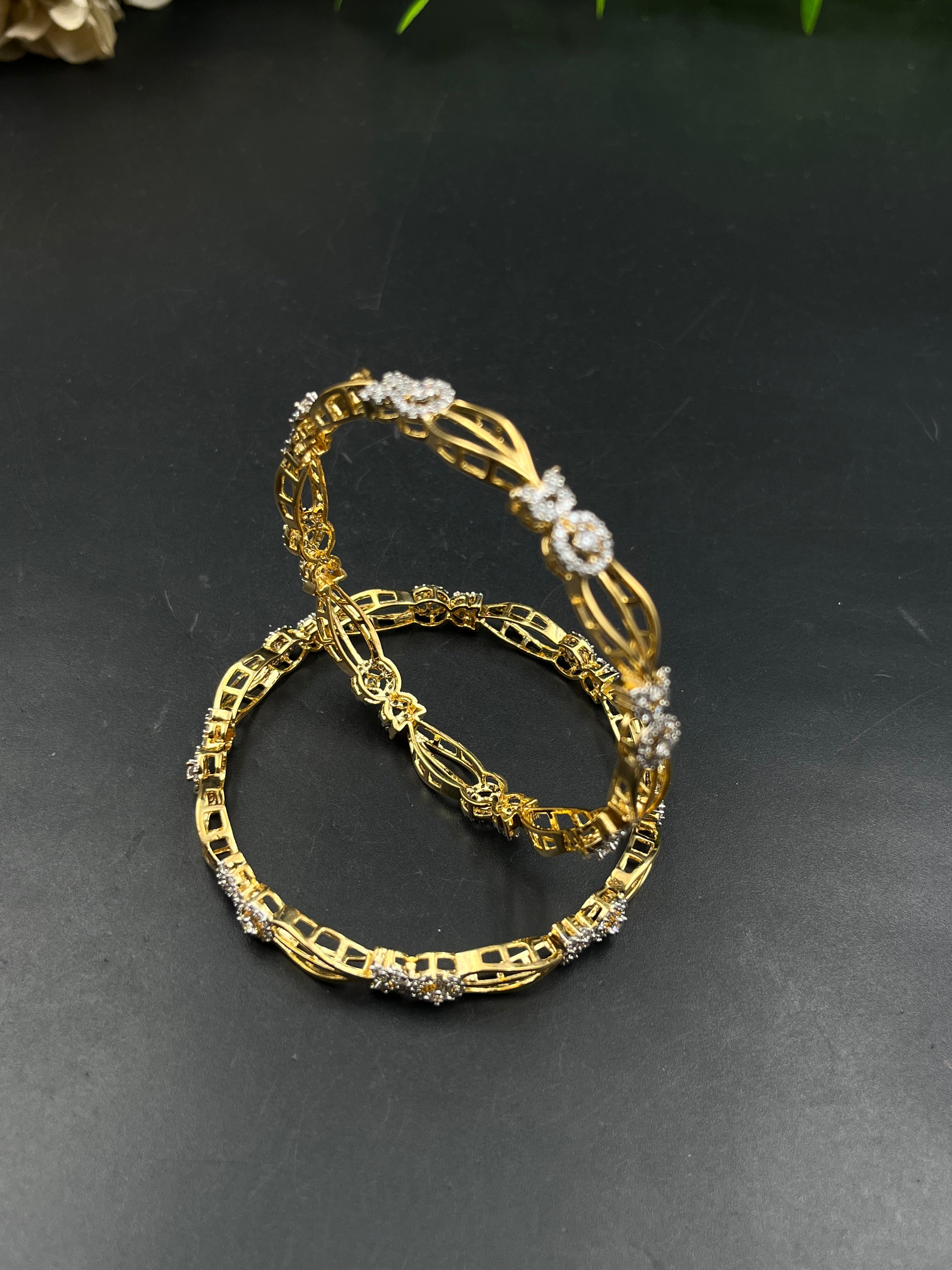 NIMSIKHA BANGLE