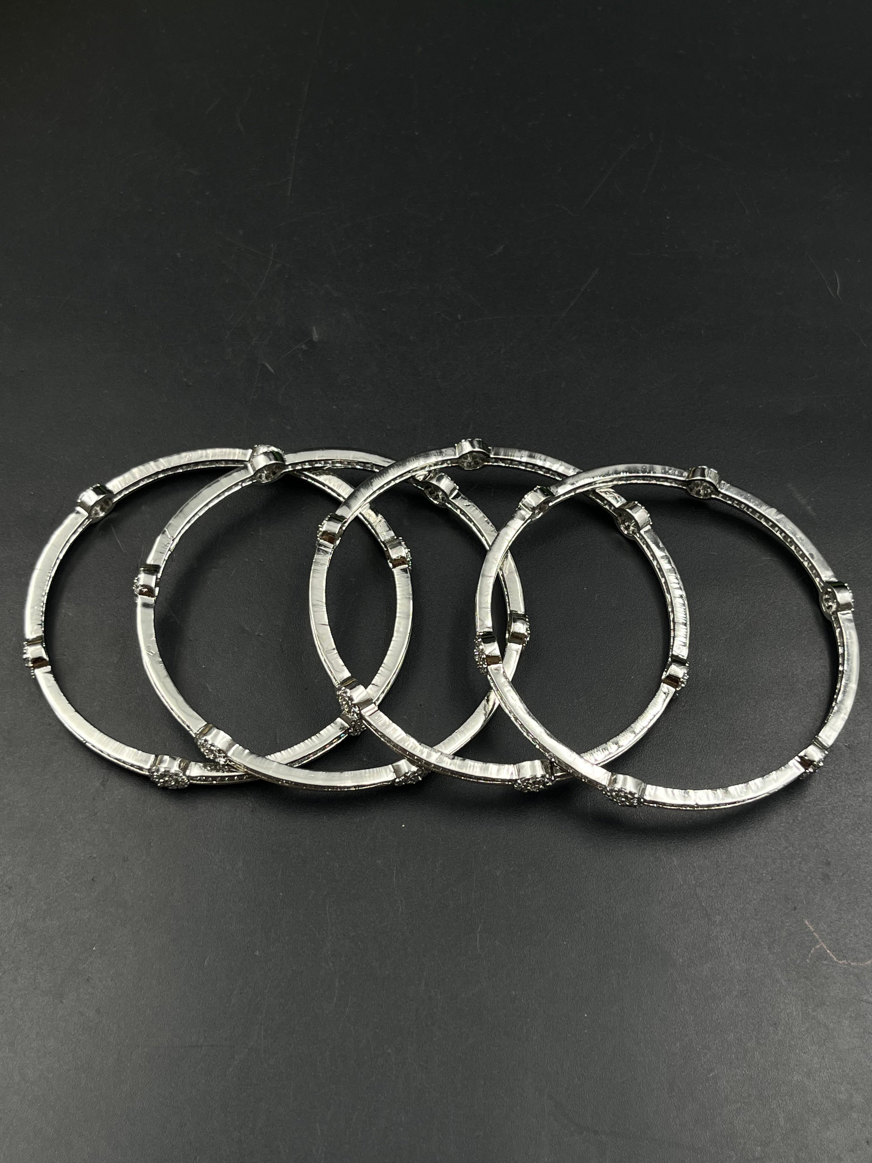 SIKHA BANGLE