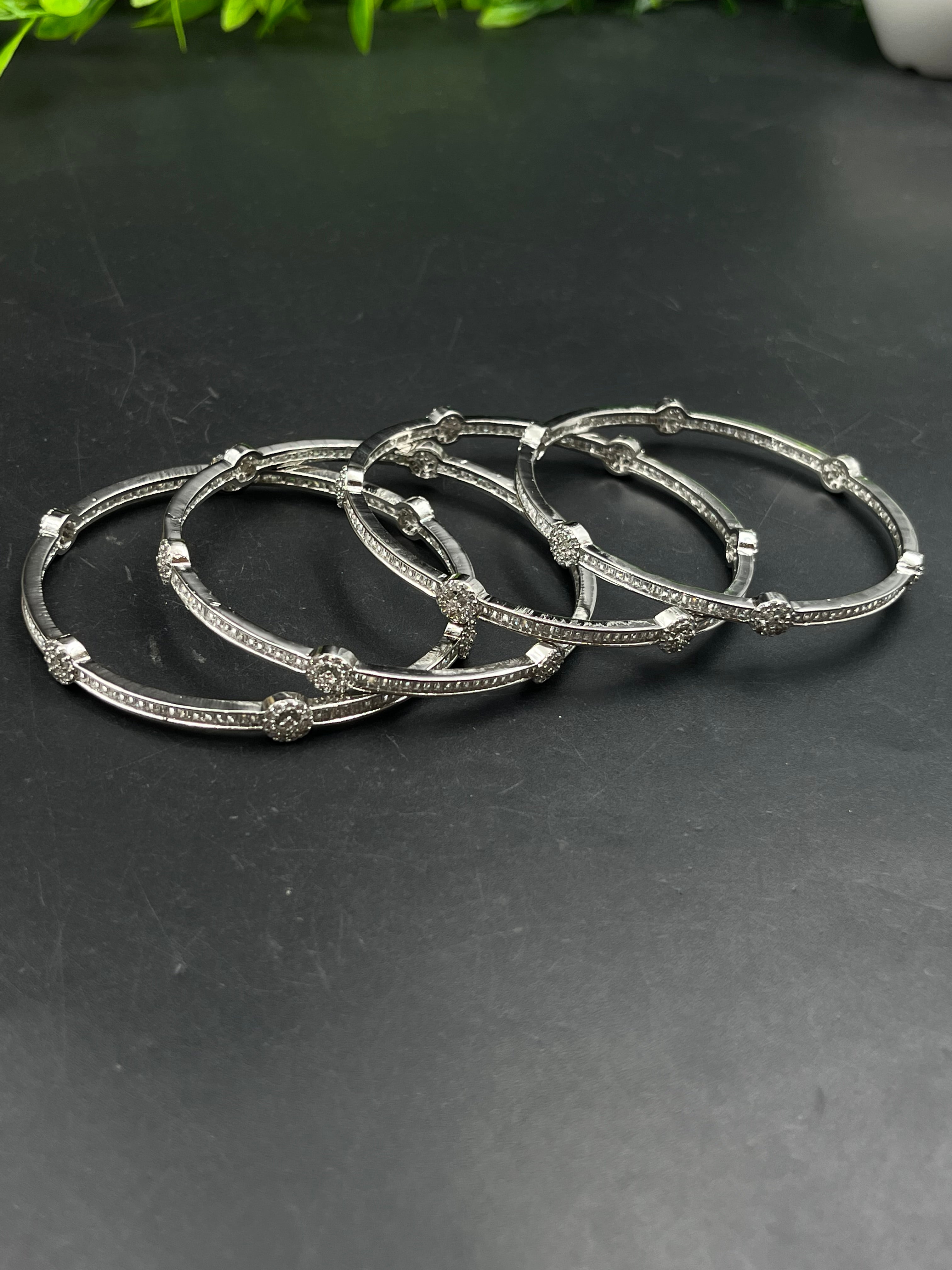 SIKHA BANGLE