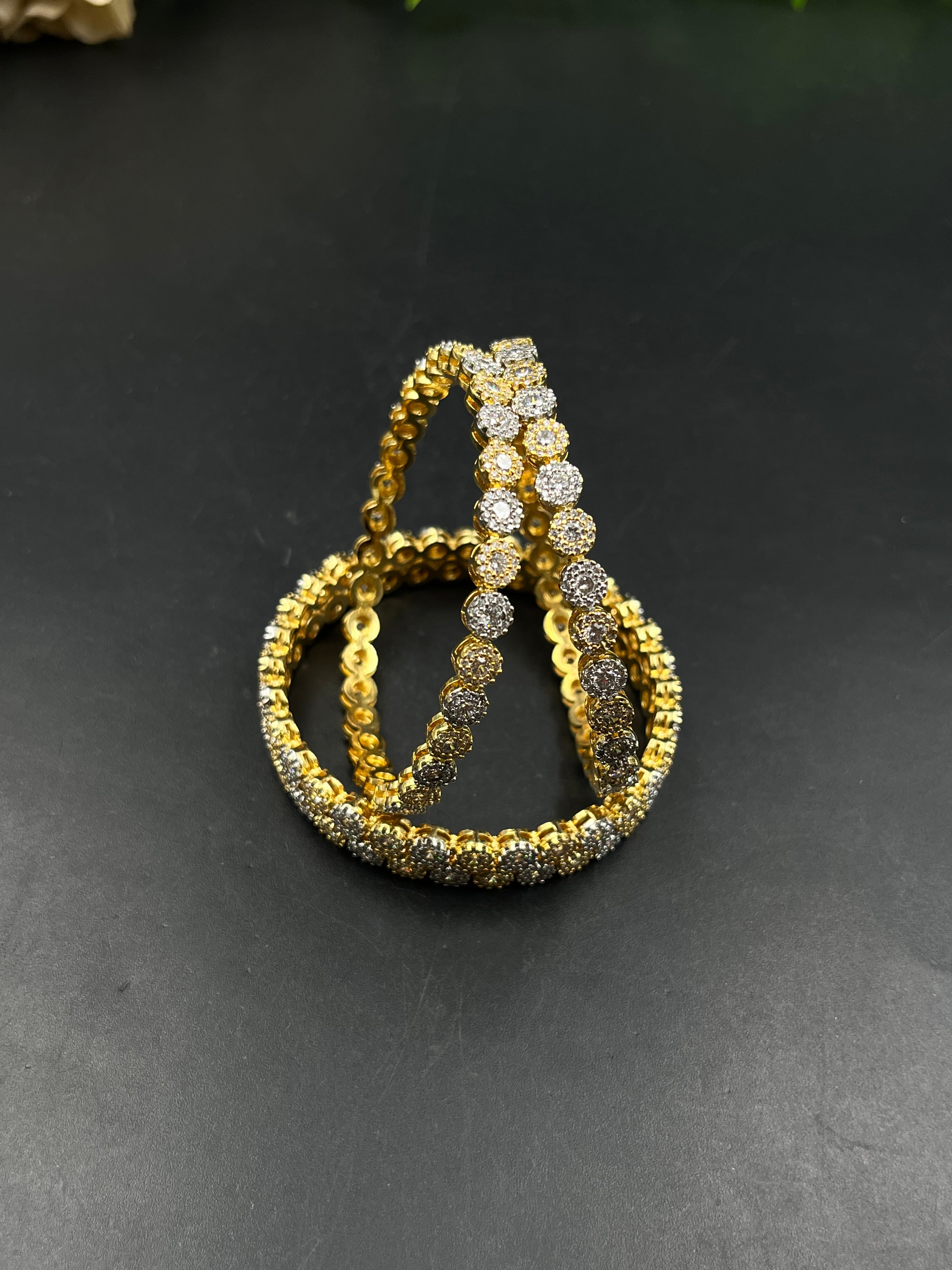 ZUHI BANGLE