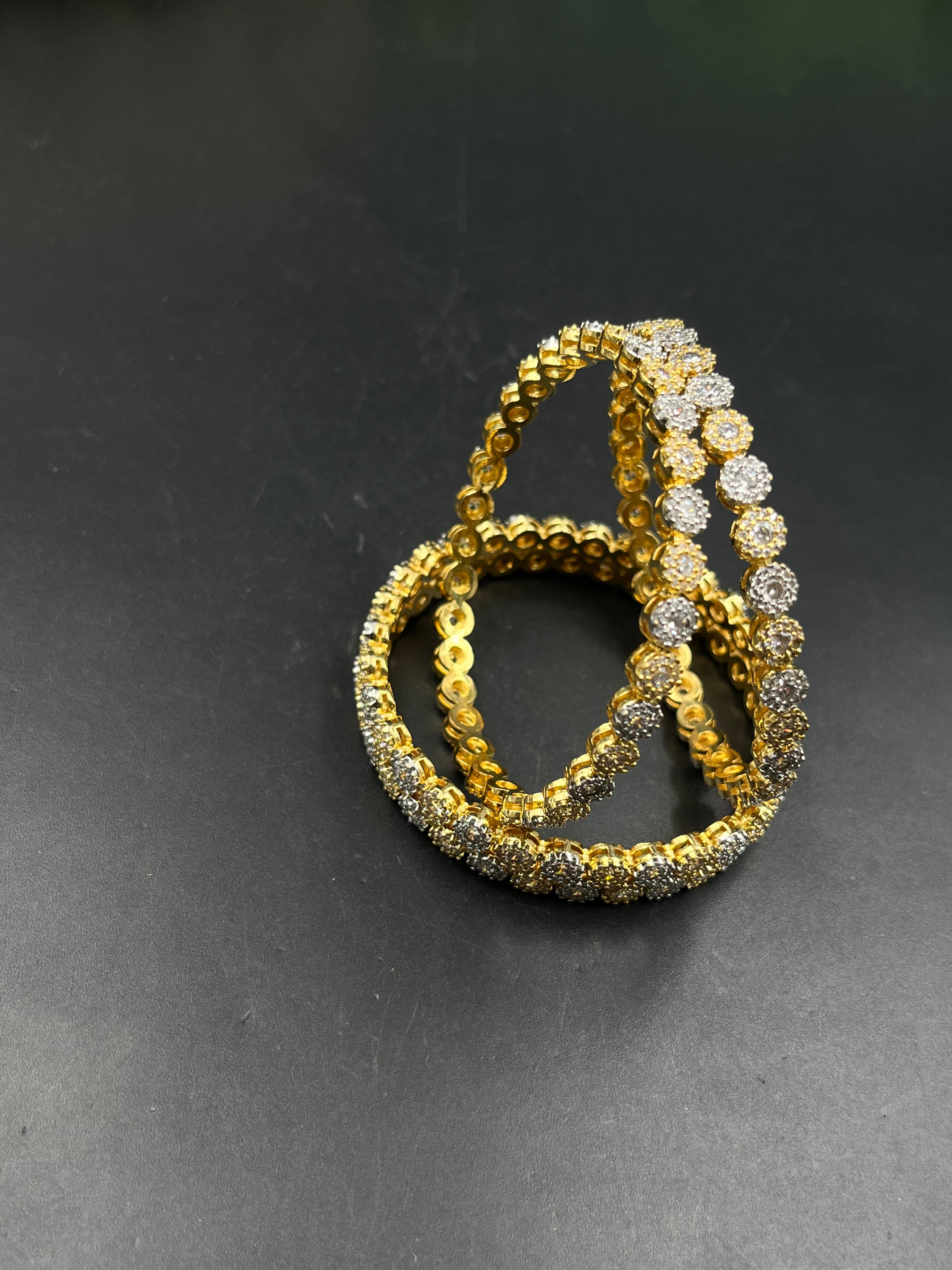 ZUHI BANGLE
