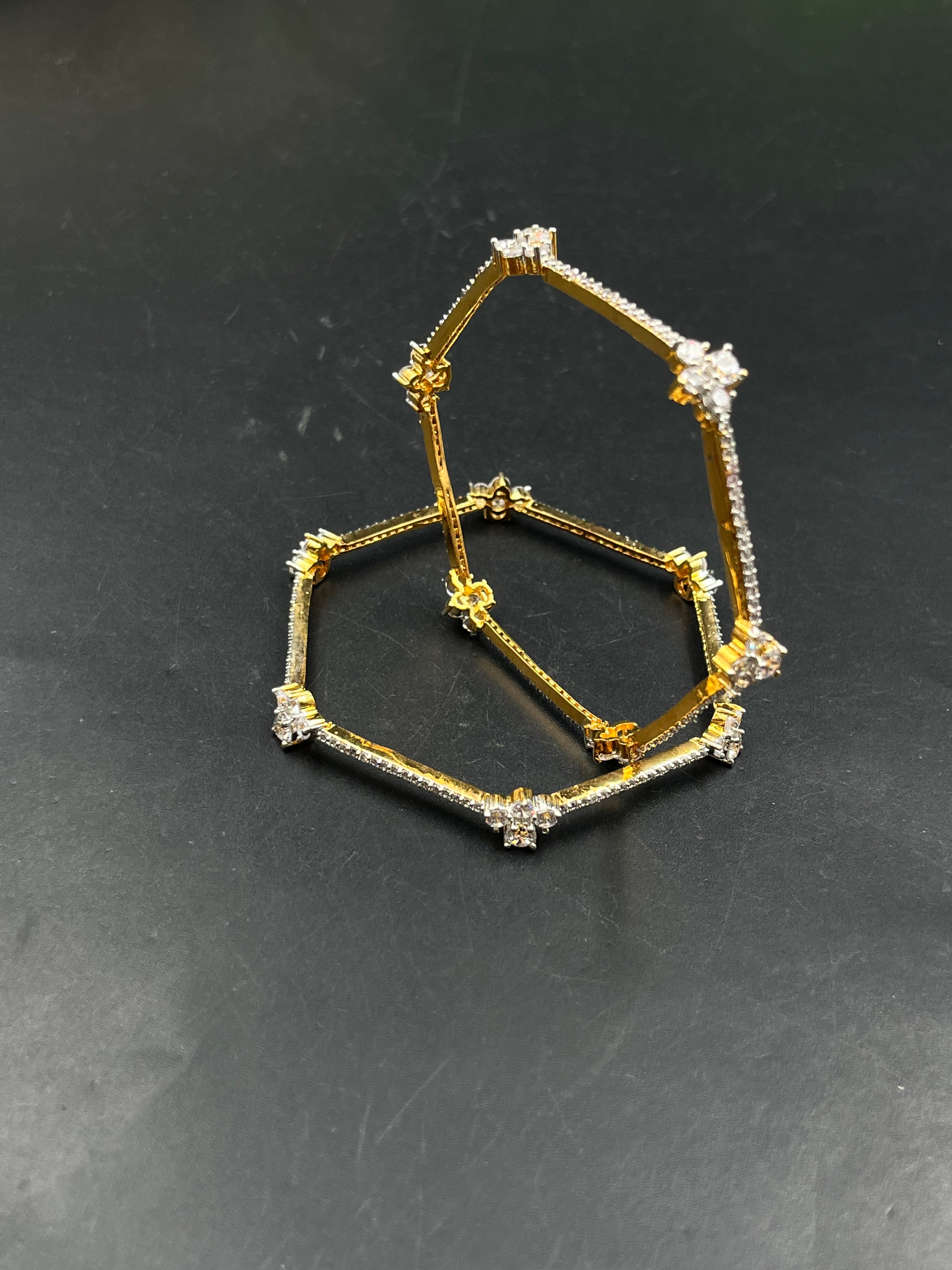SUDA BANGLE