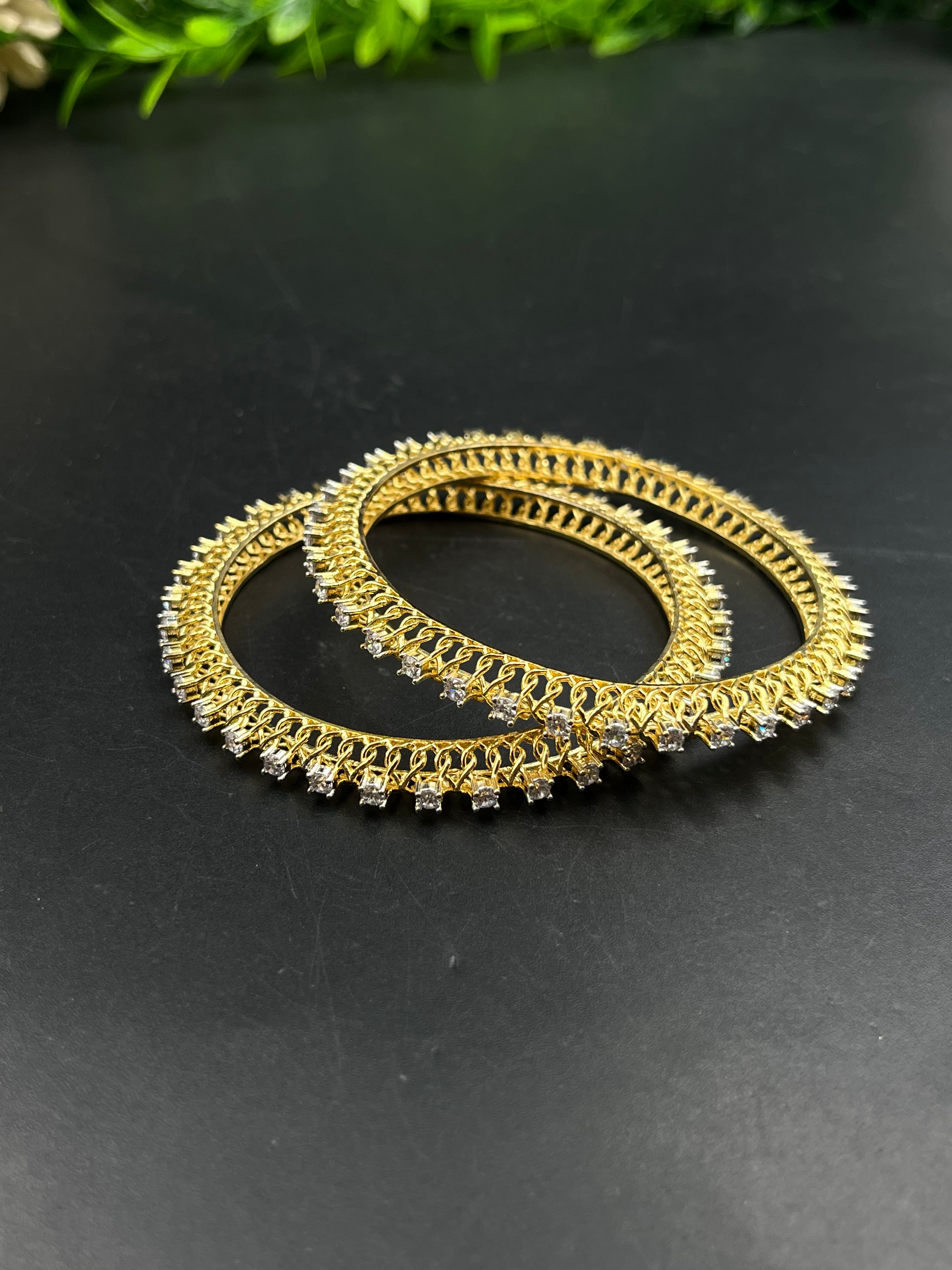 RUHI BANGLE
