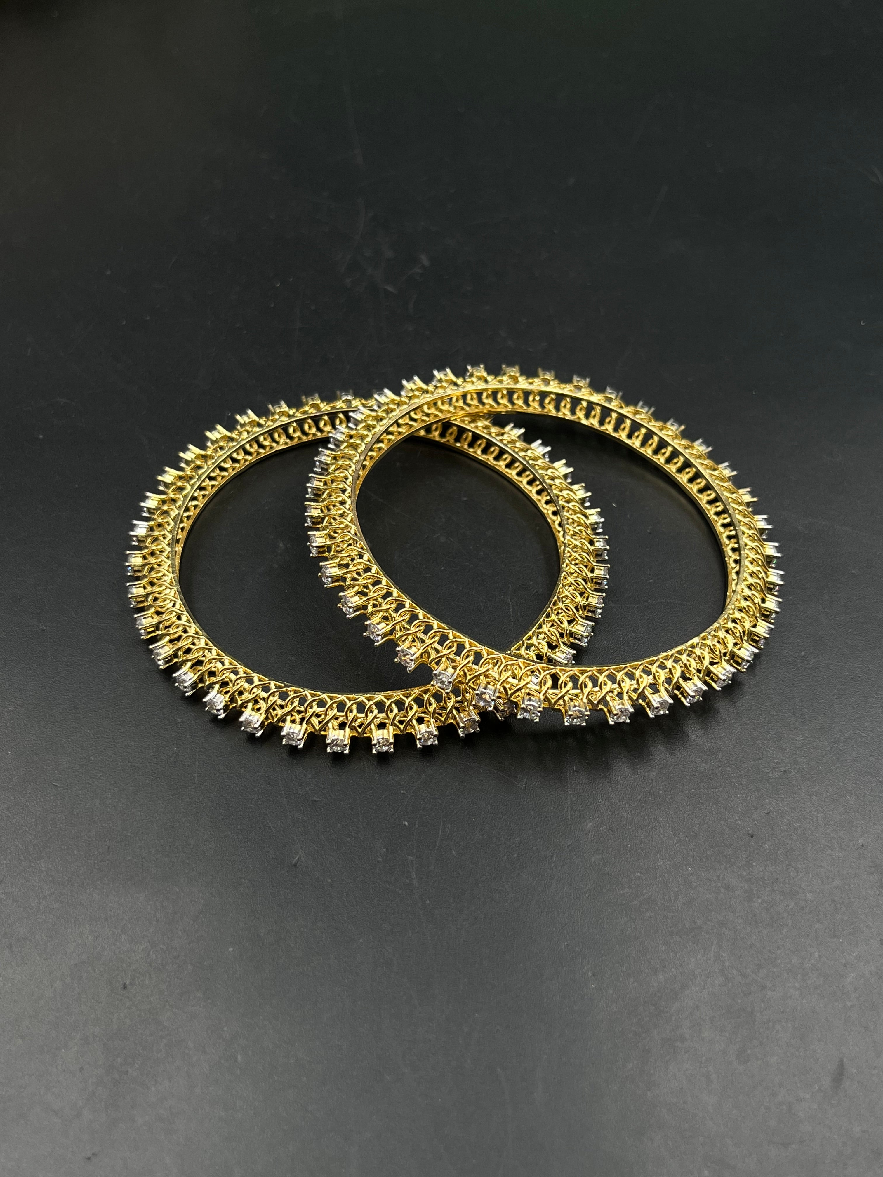 RUHI BANGLE