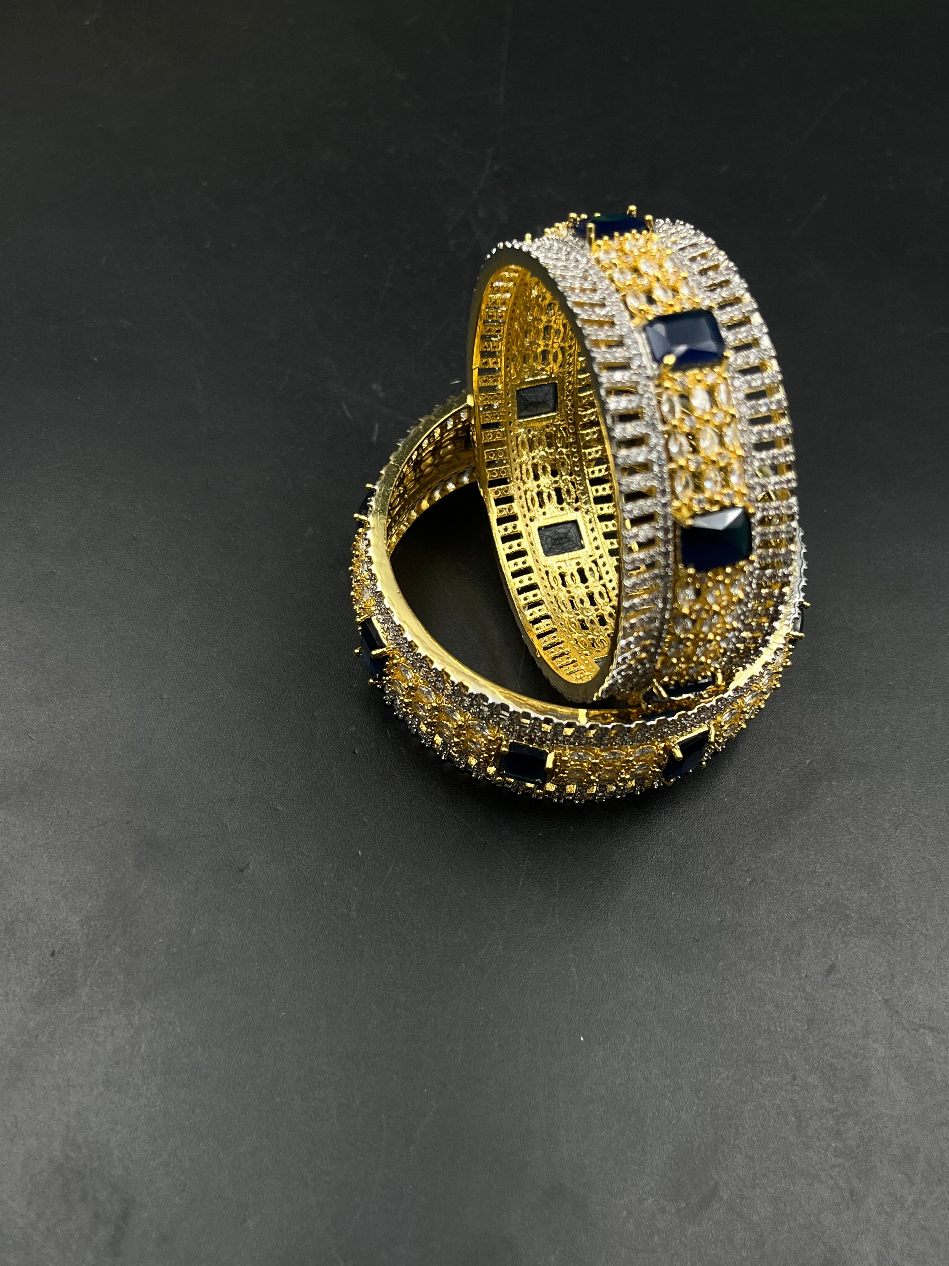 RITTA BANGLE