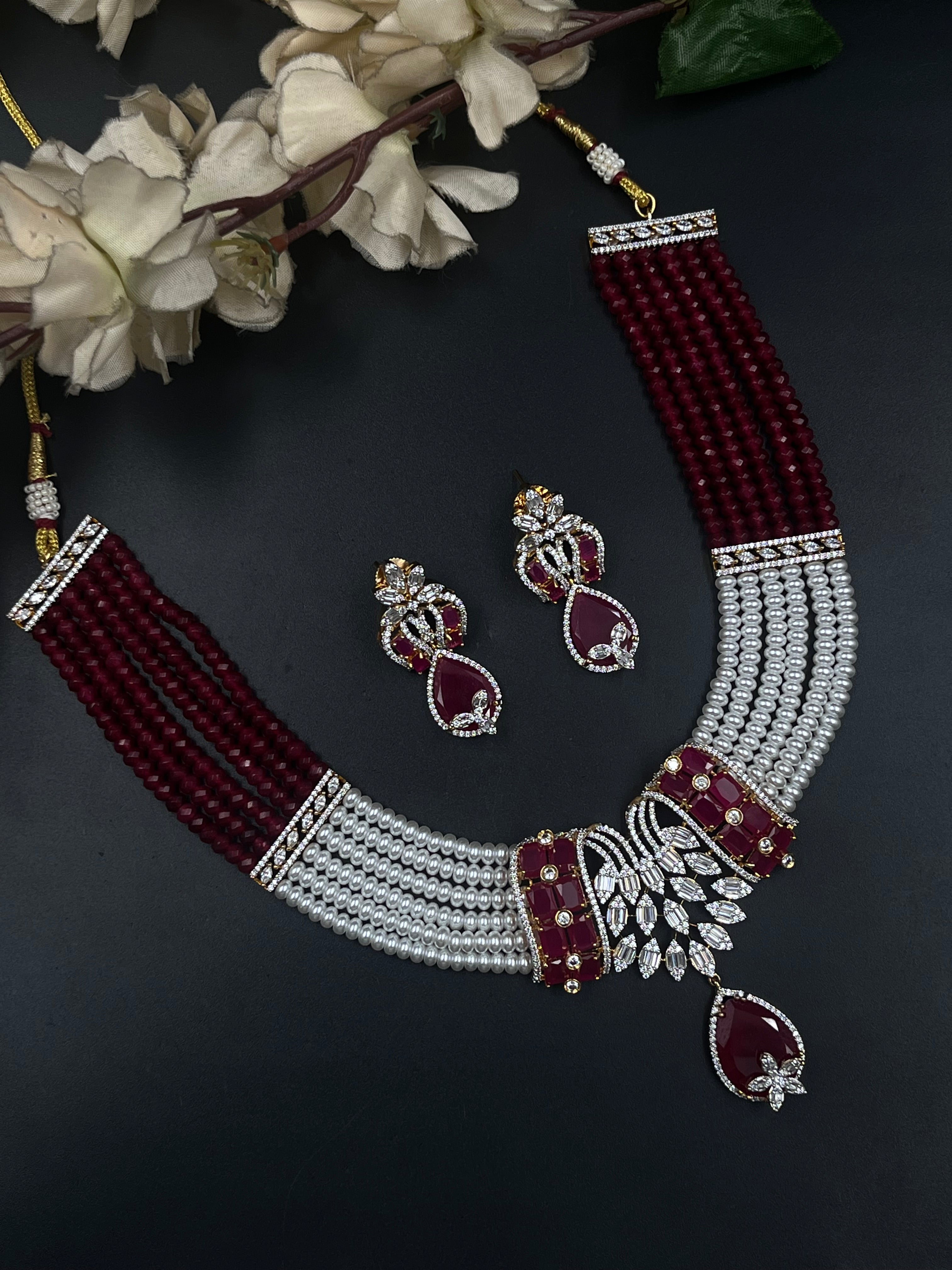 MIYO NECKLACE