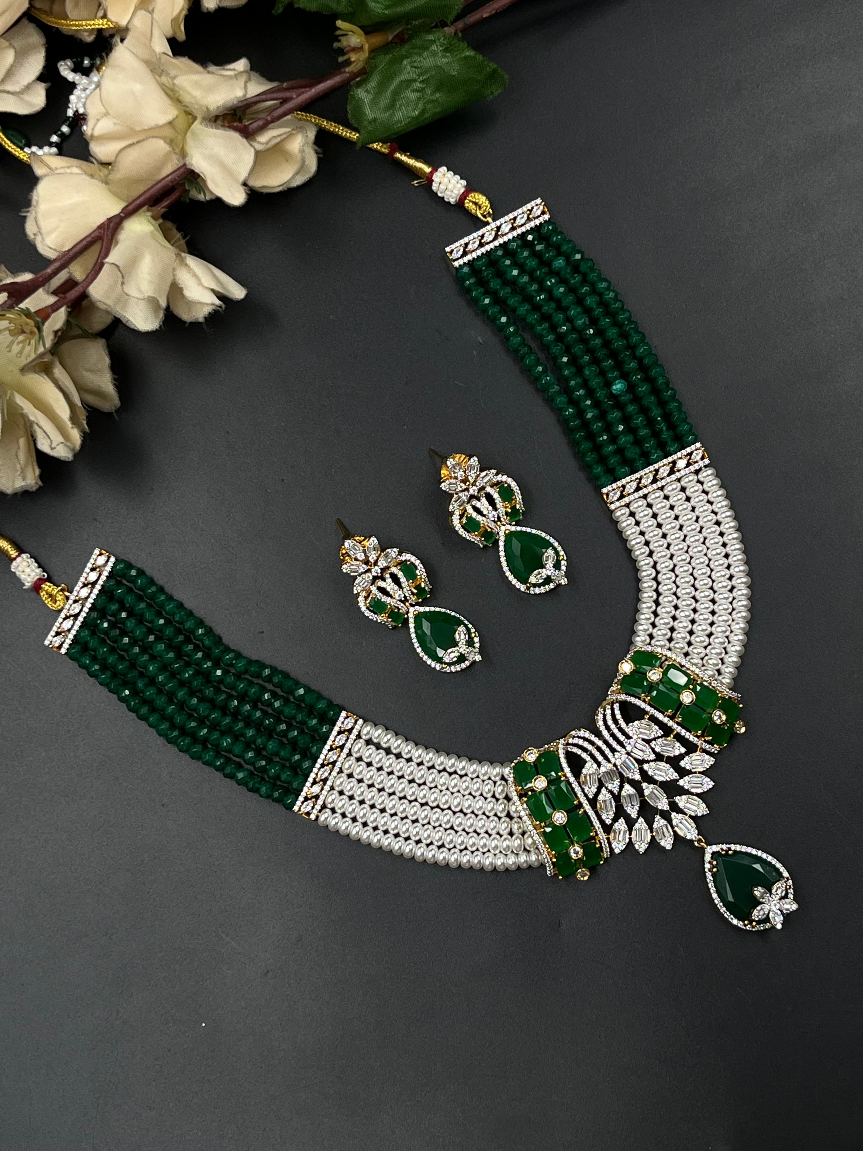 MIYO NECKLACE