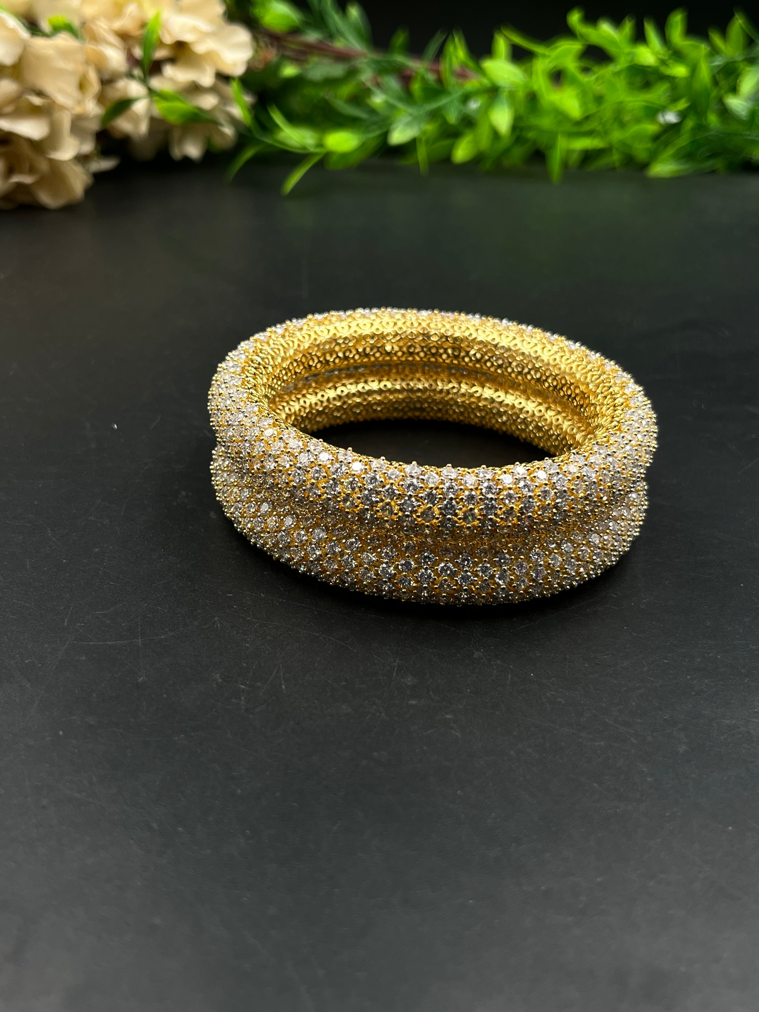 ZOYA BANGLE