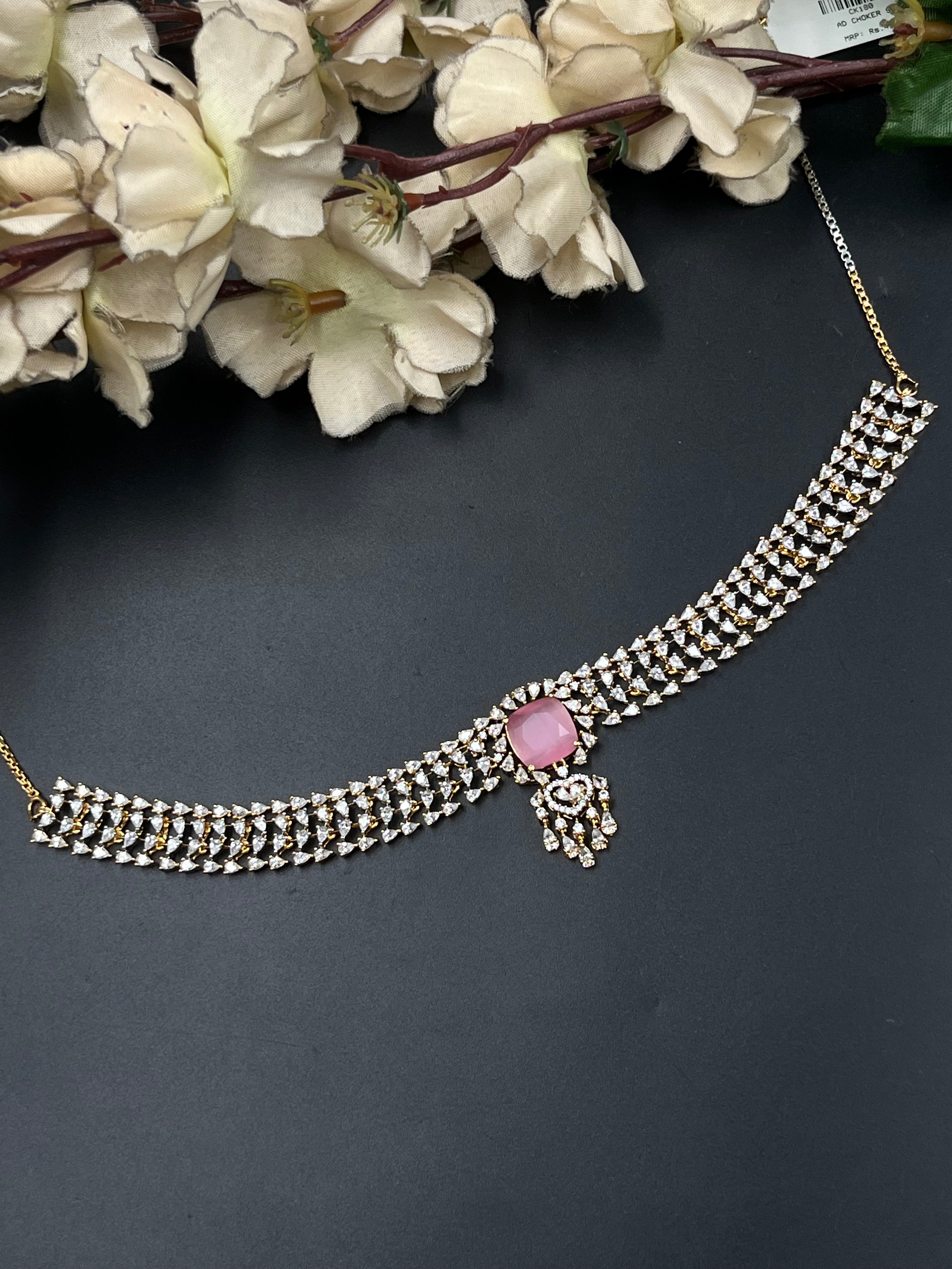 BIYO NECKLACE