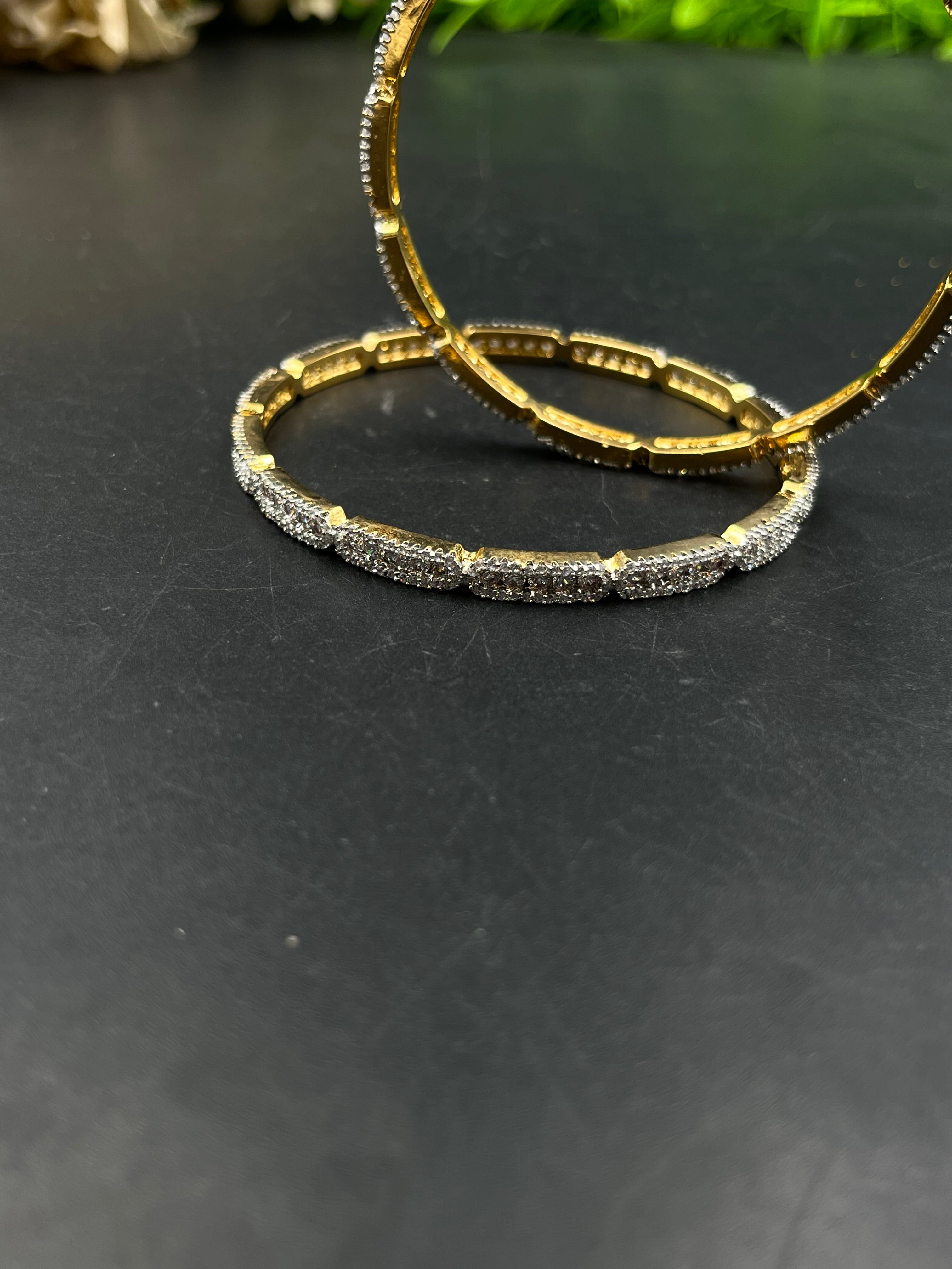 GORI BANGLE
