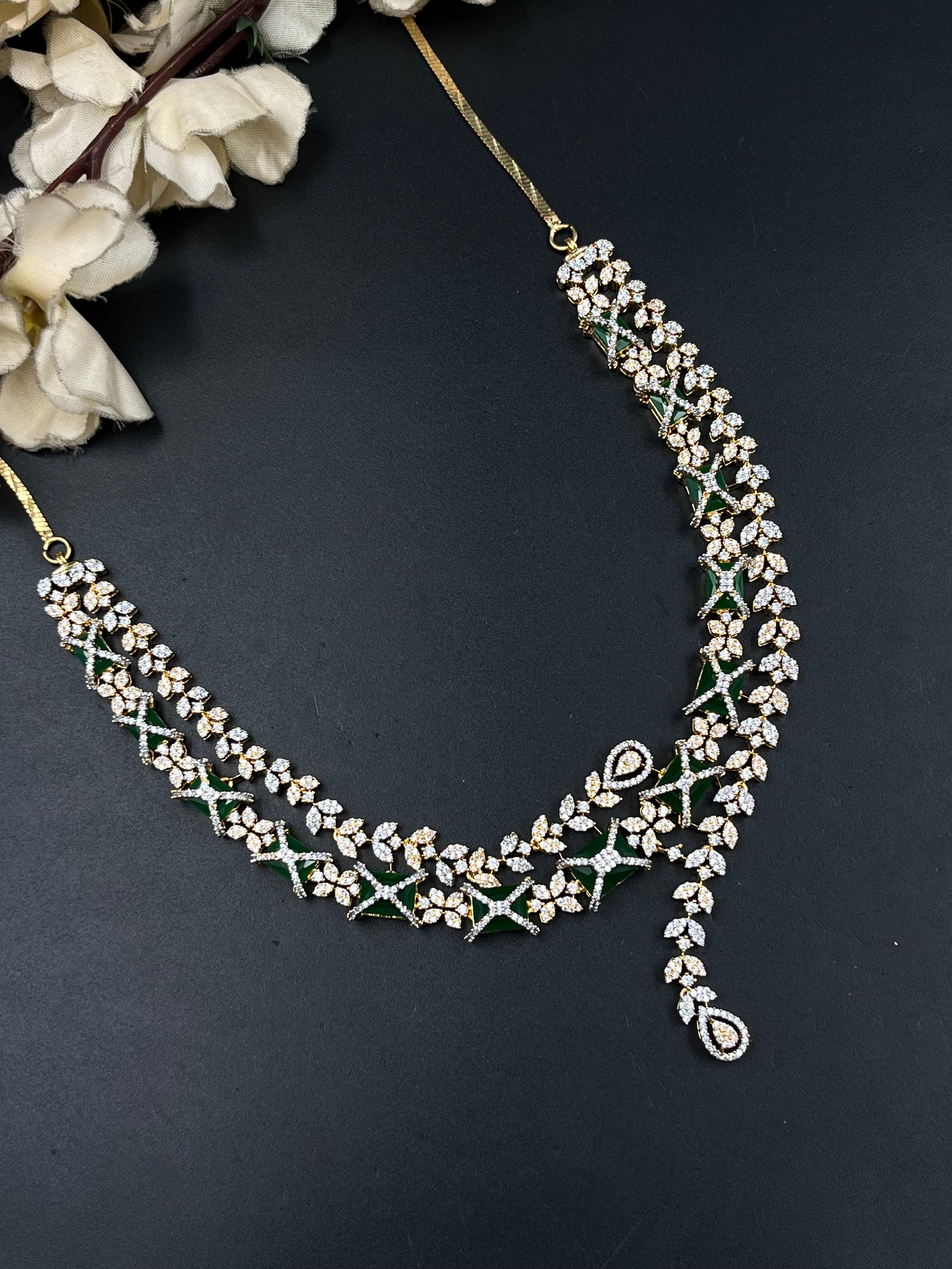 AIYAS NECKLACE