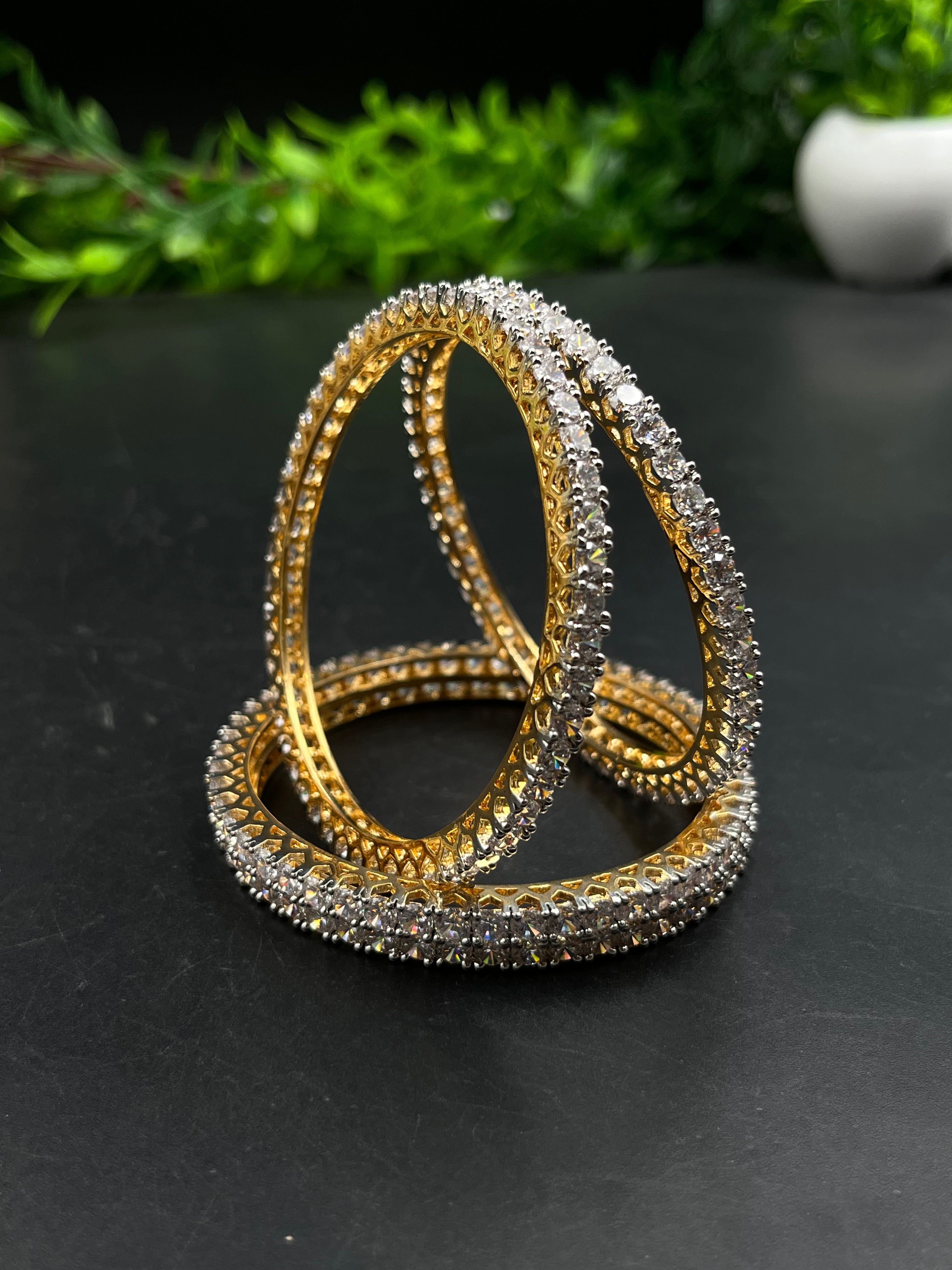 GAYIRYA BANGLE