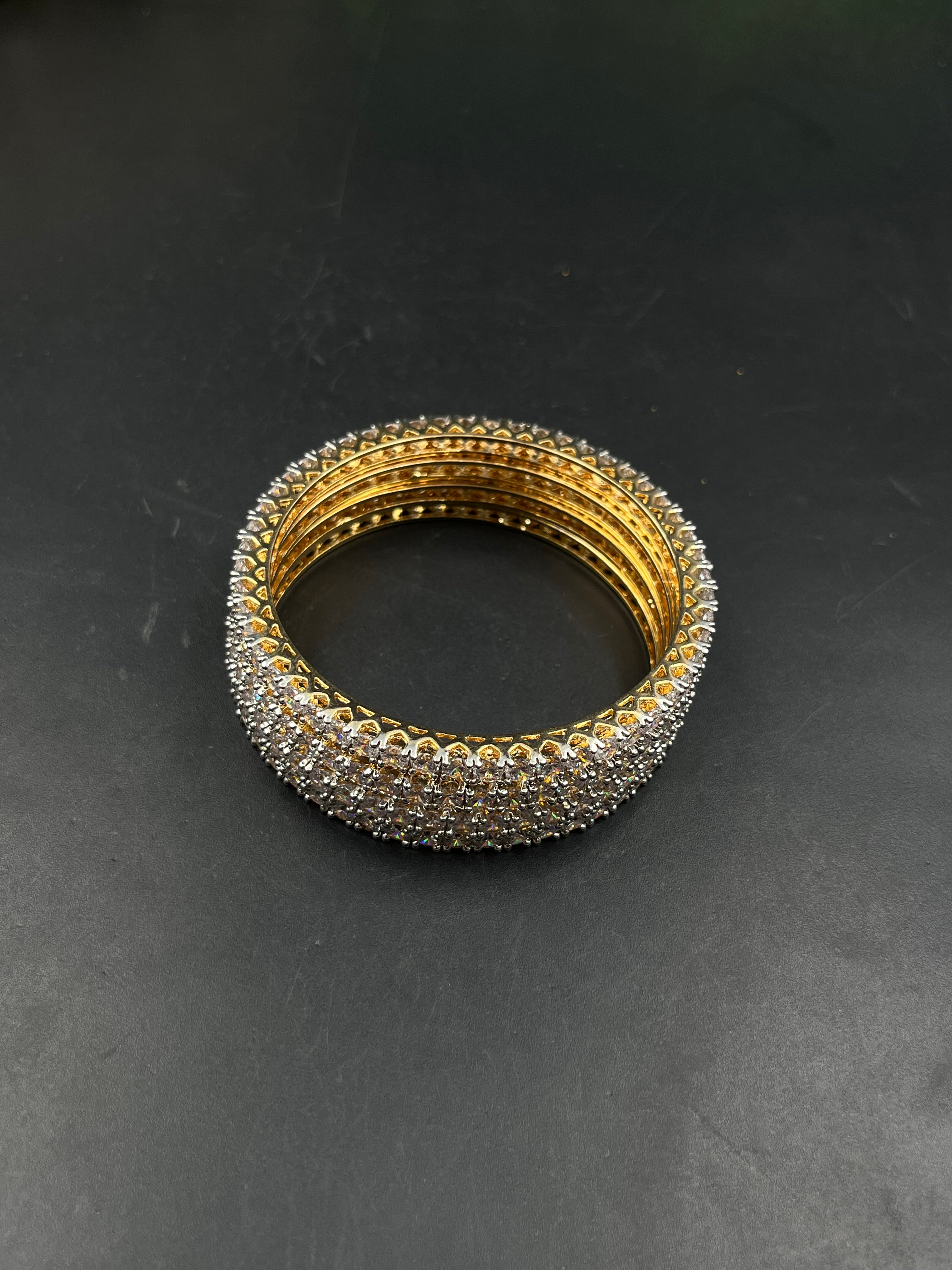 GAYIRYA BANGLE