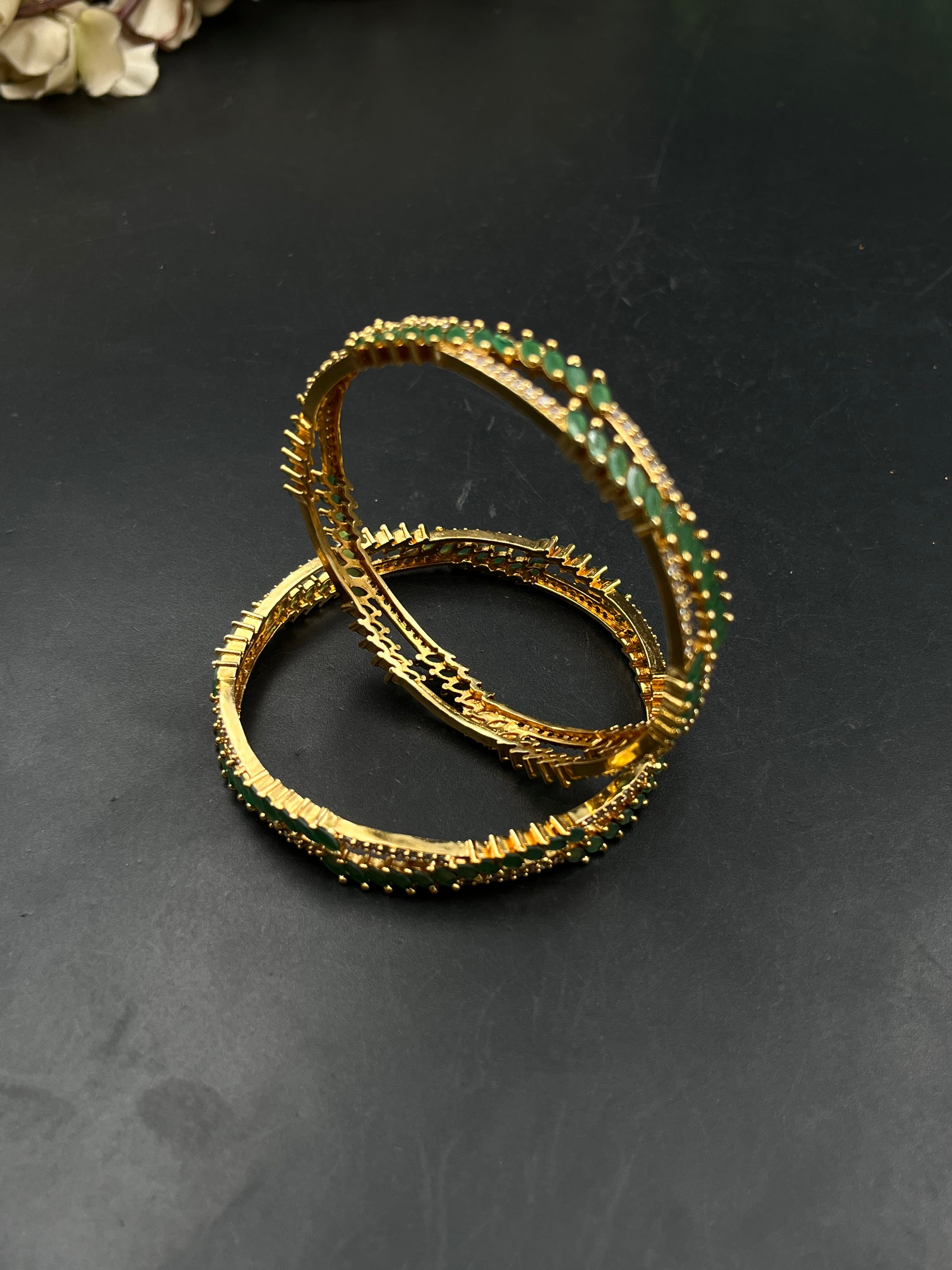 KAVI BANGLE