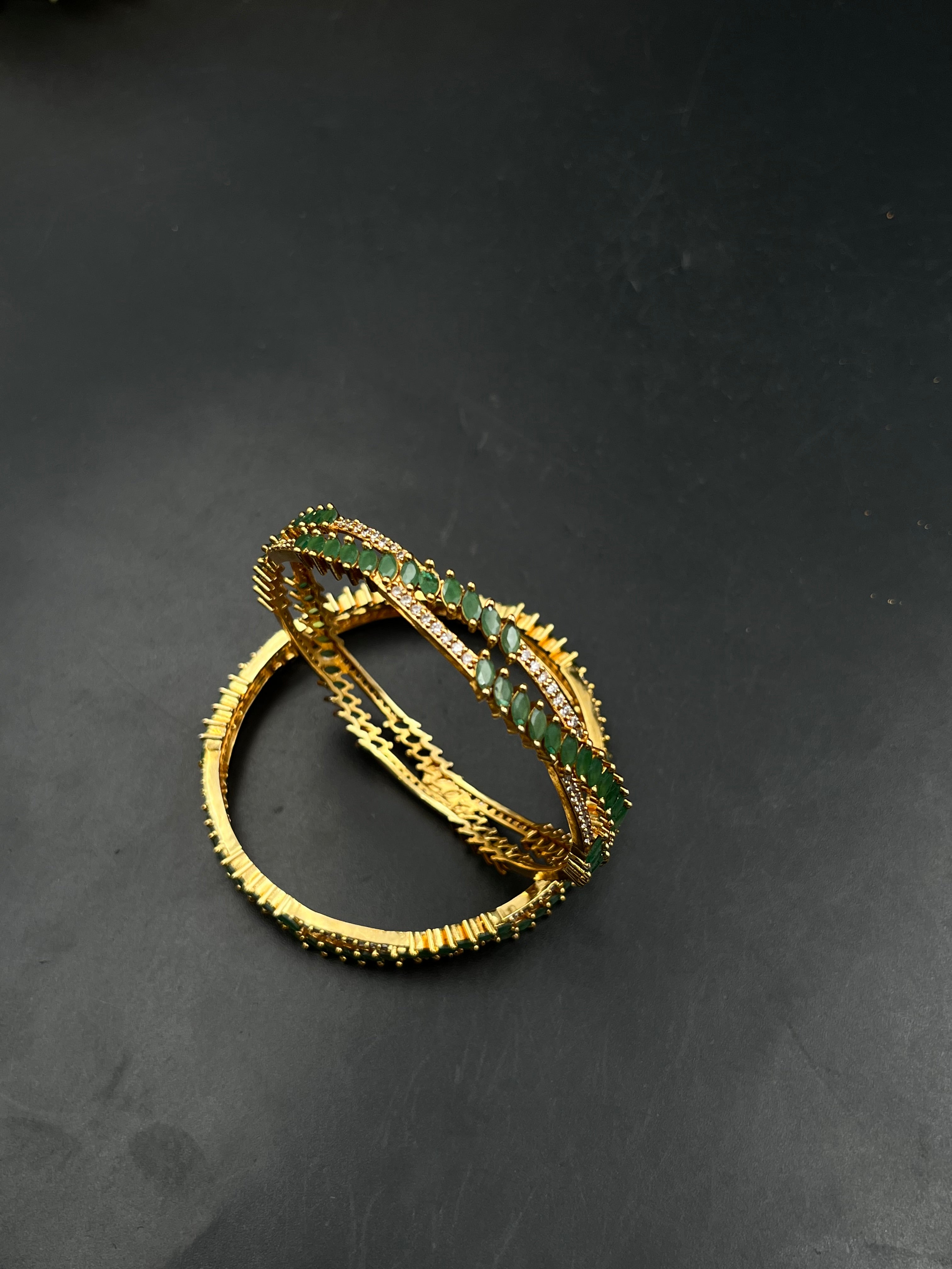 KAVI BANGLE