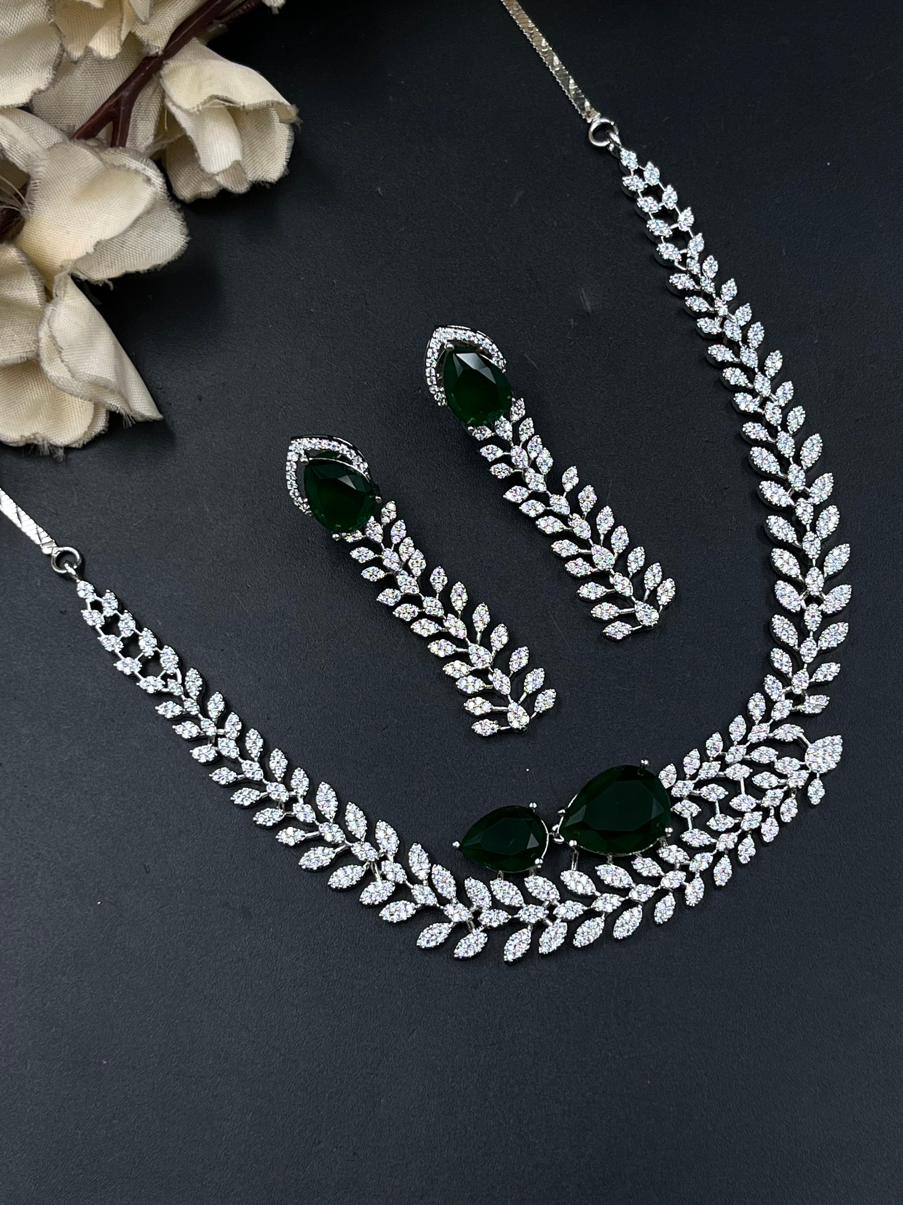 AYISH NECKLACE
