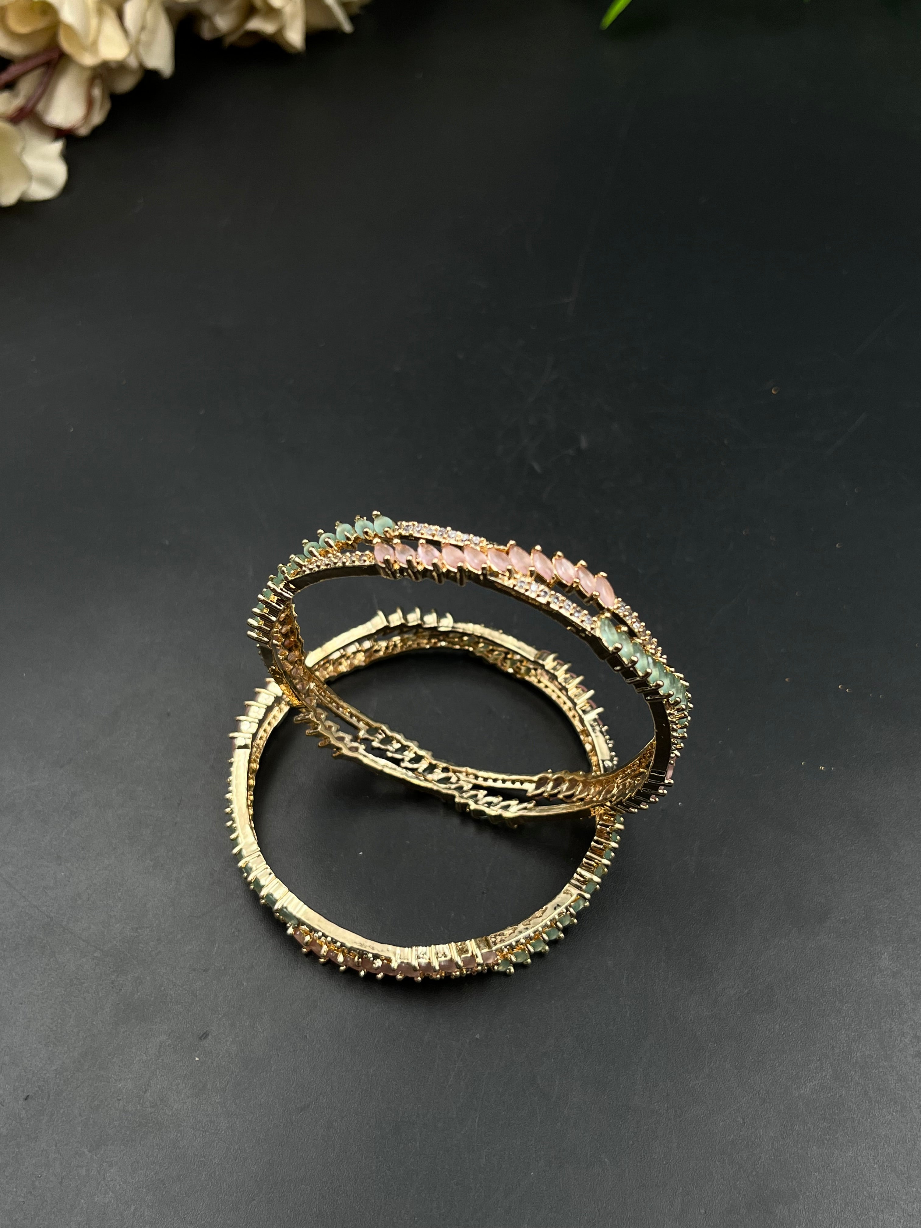 KAVI BANGLE