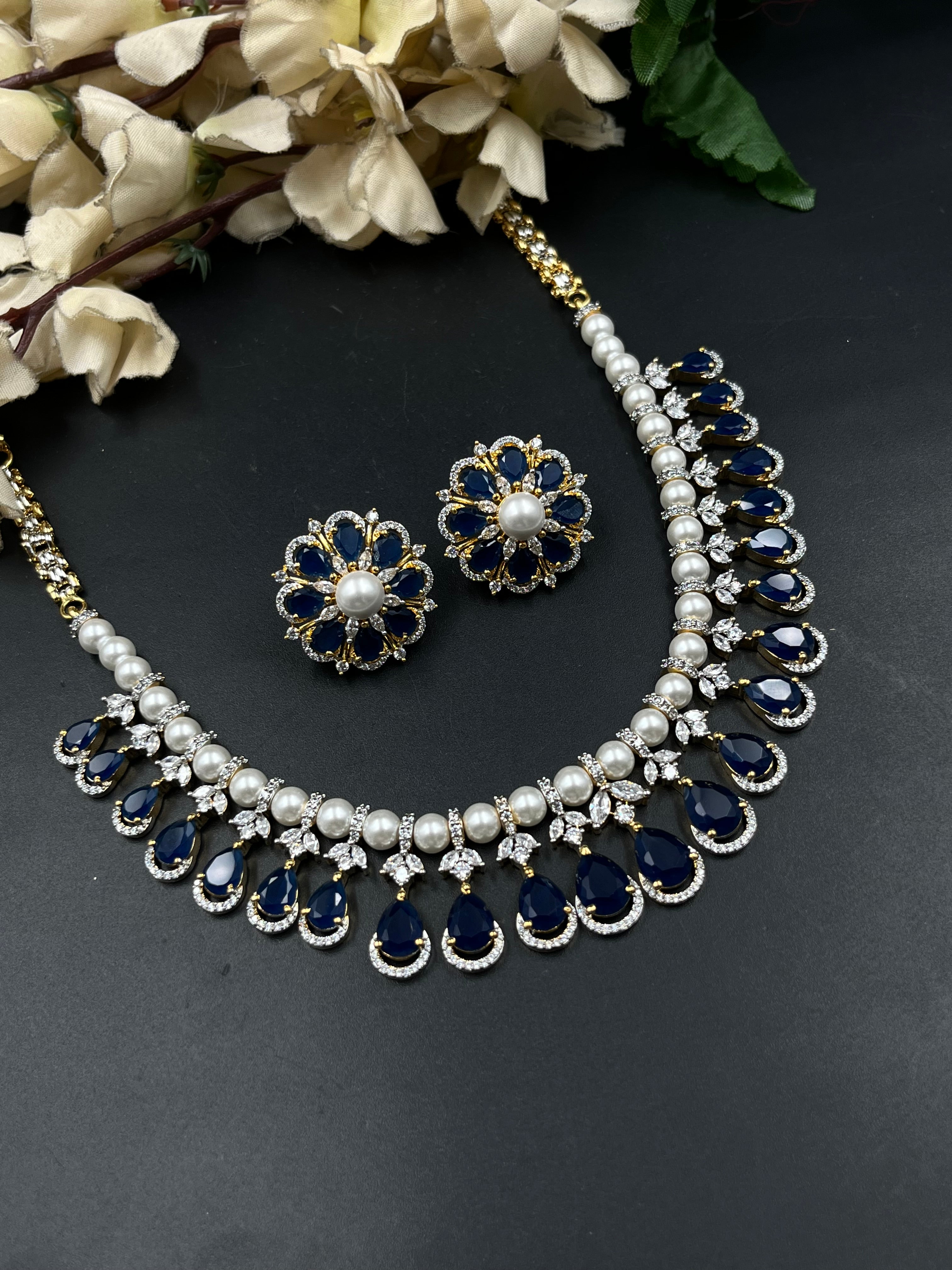 REEHA NECKLACE