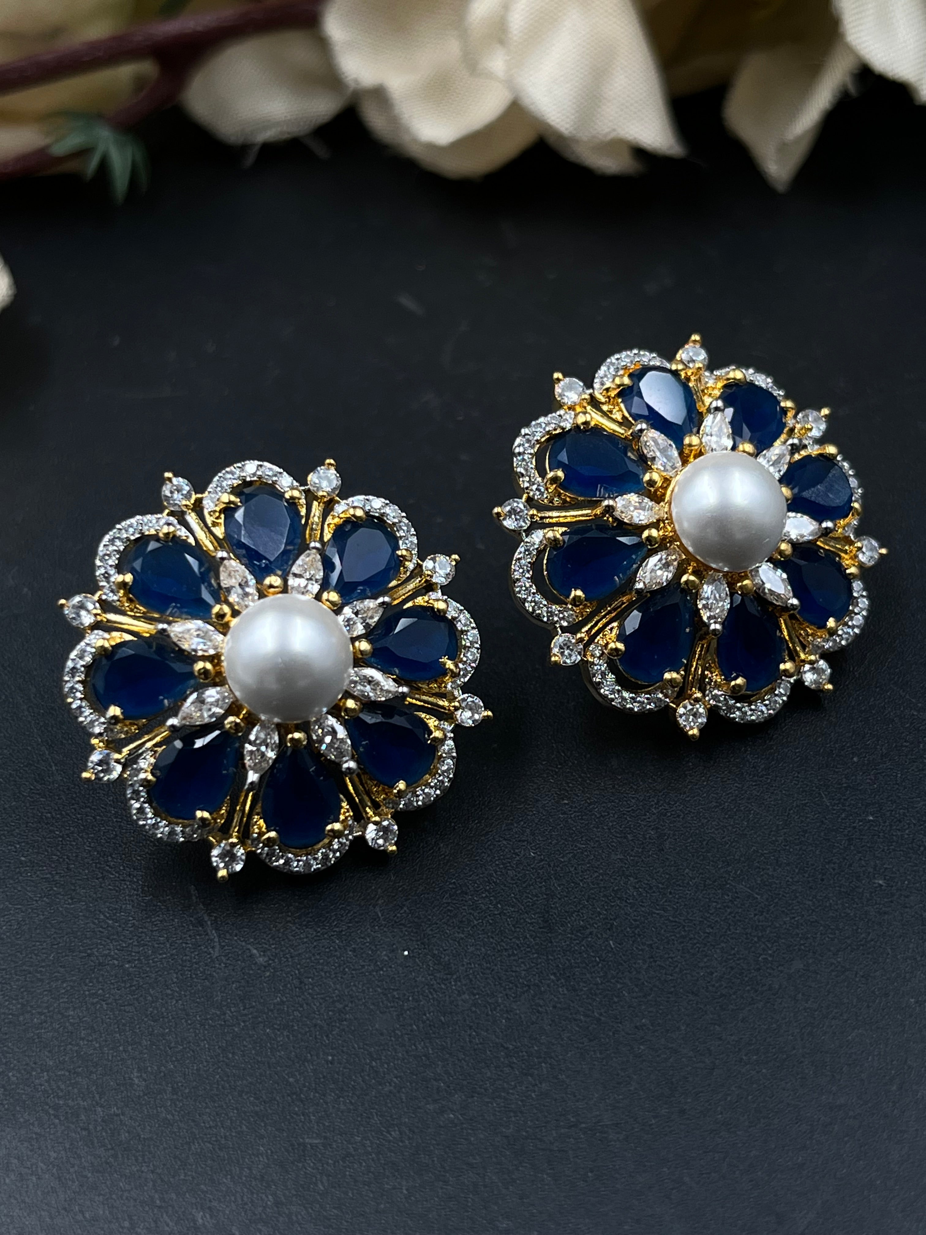 REEHA NECKLACE