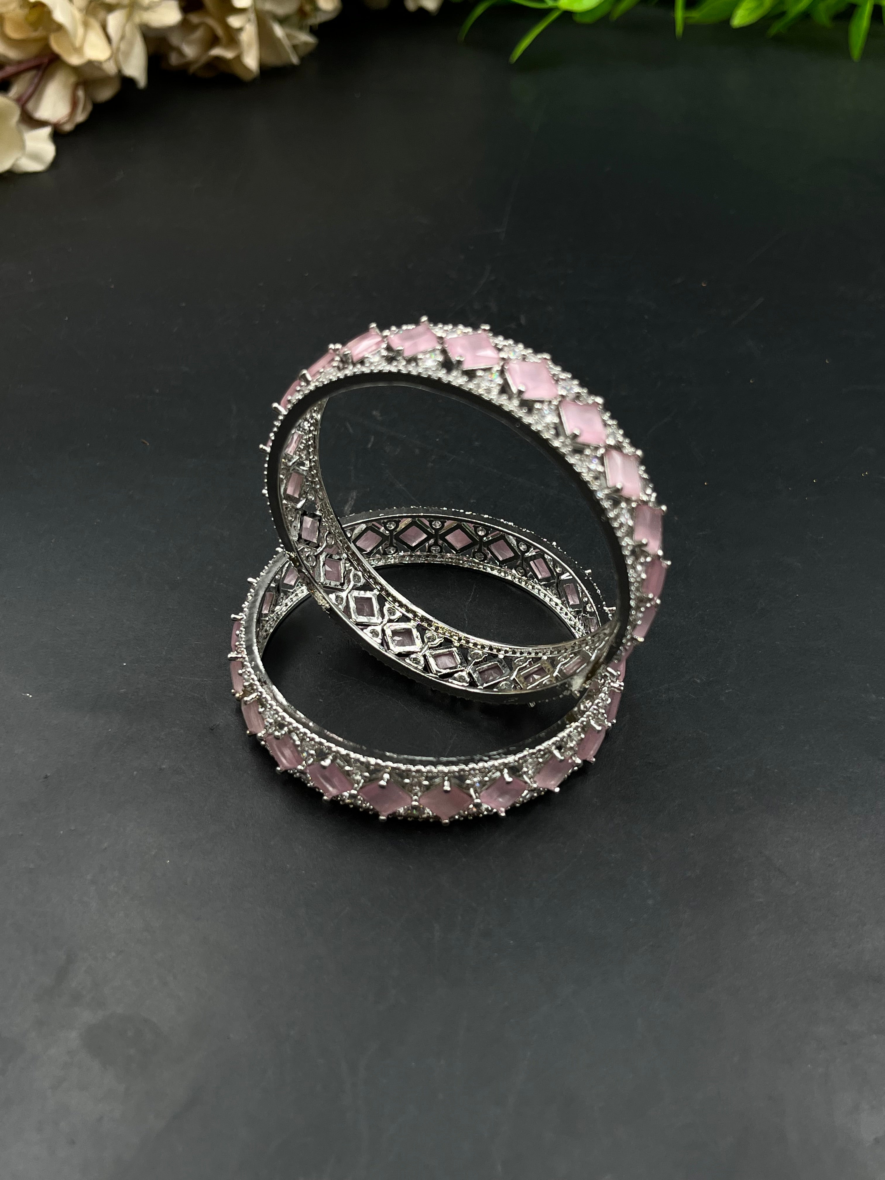 YANI BANGLE