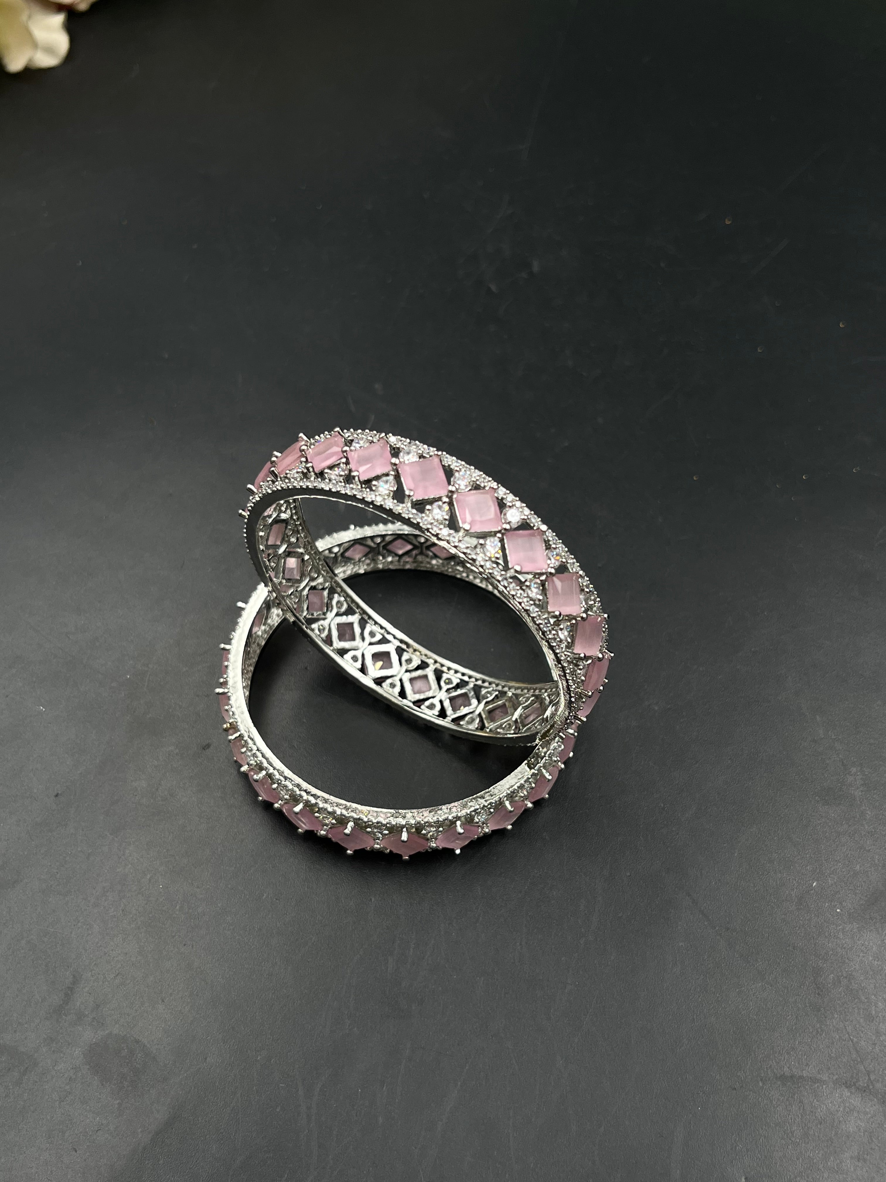 YANI BANGLE
