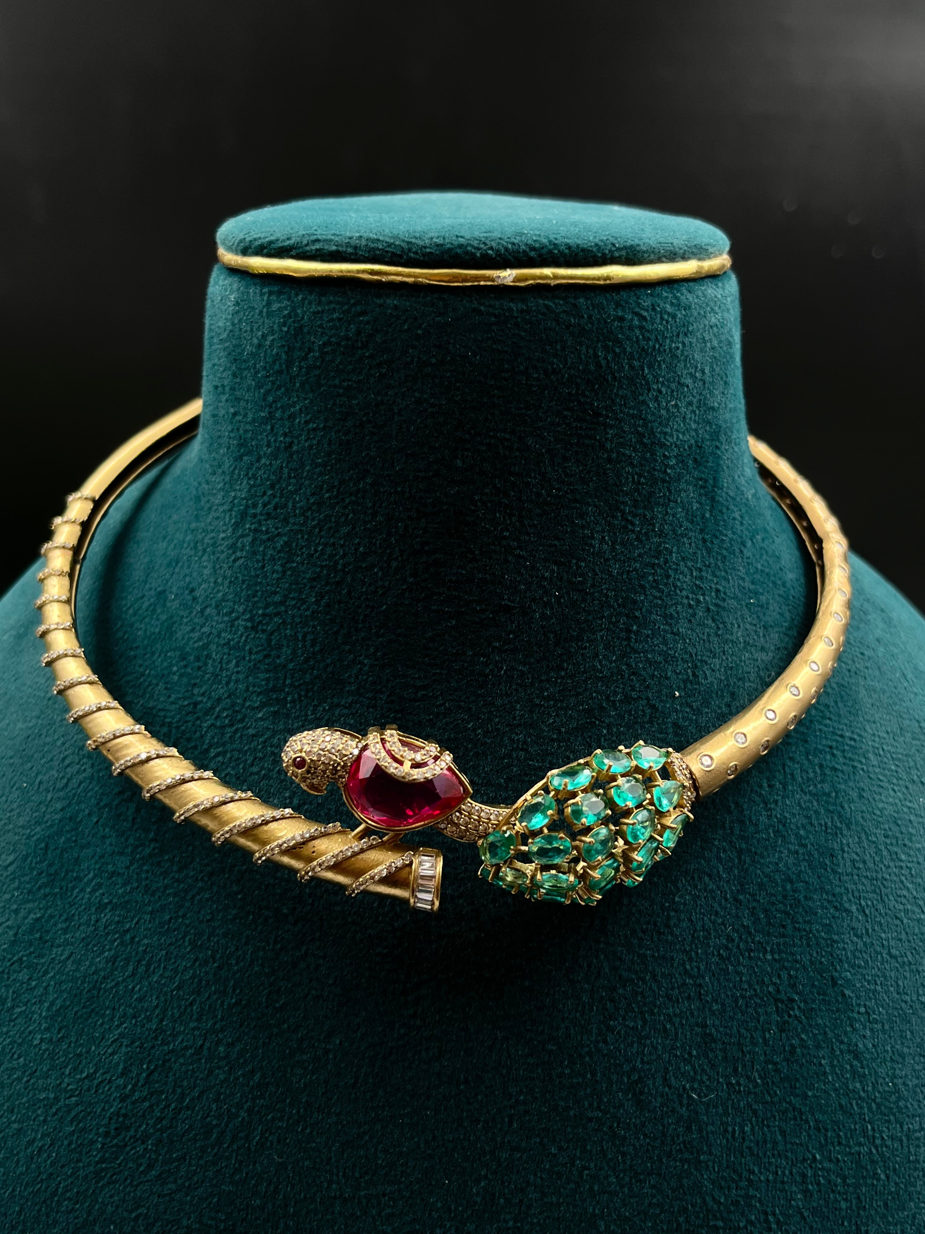KASI NECKLACE