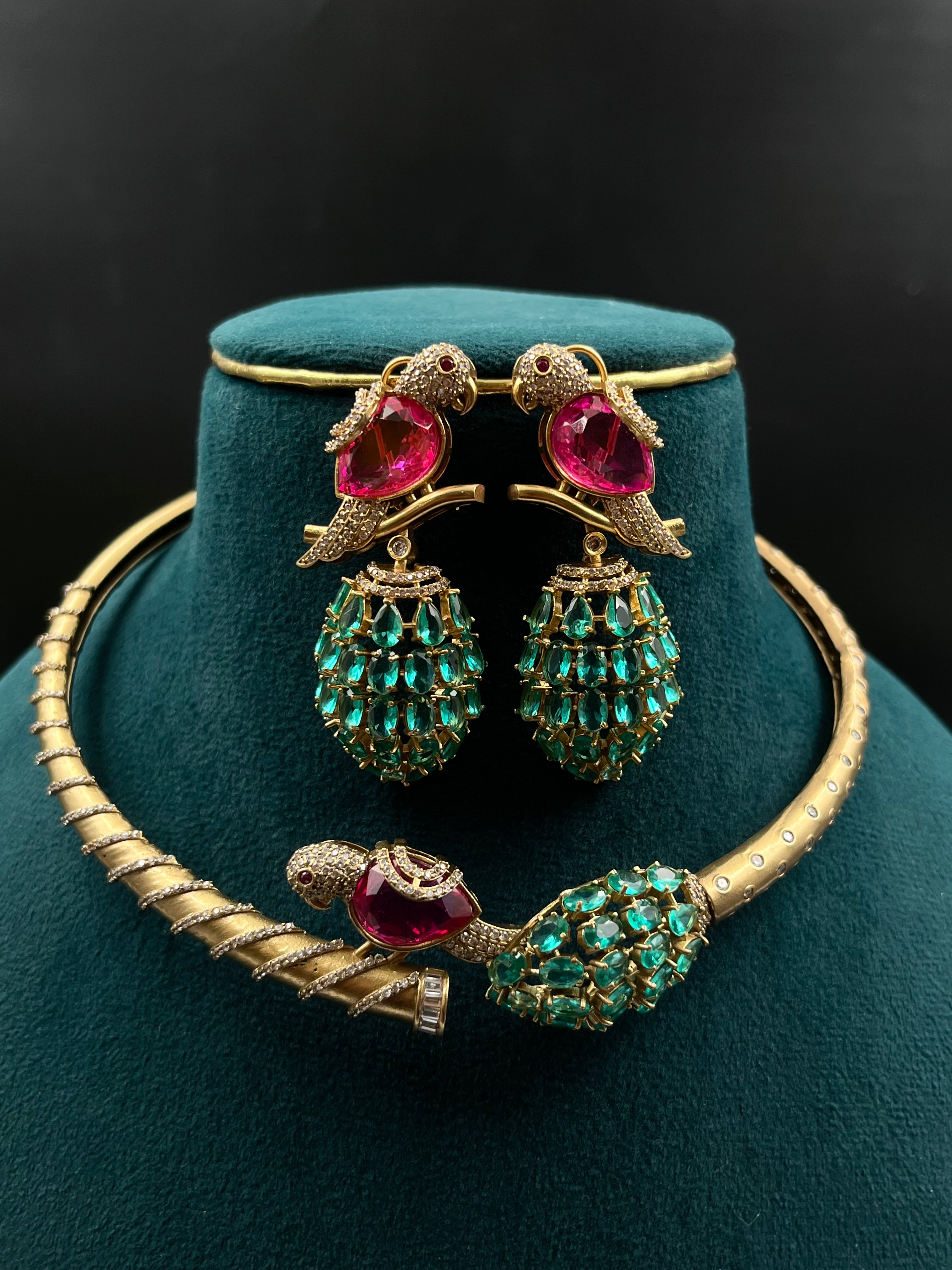 KASI NECKLACE
