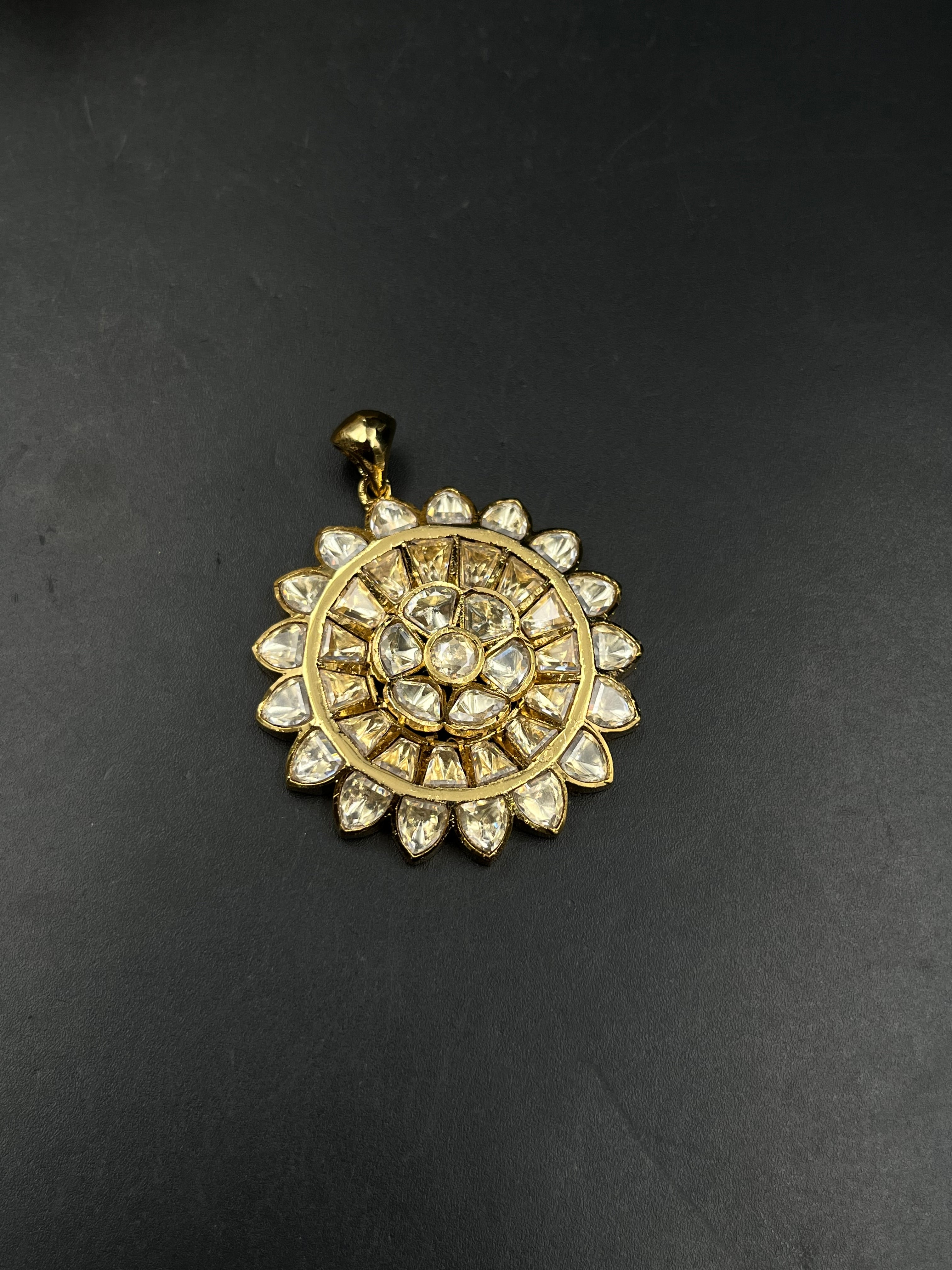 ANHSU PENDANT