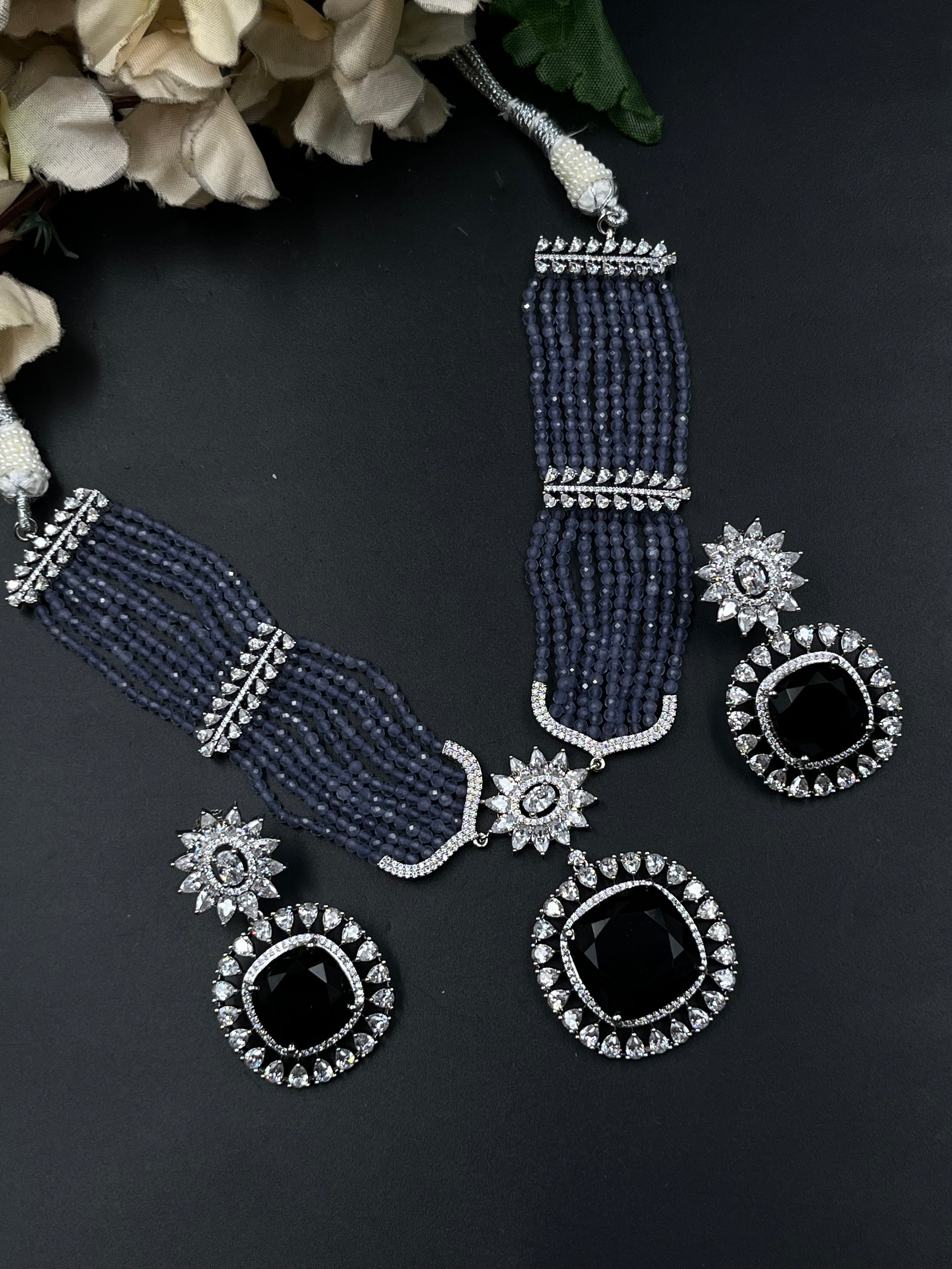 REEHA NECKLACE