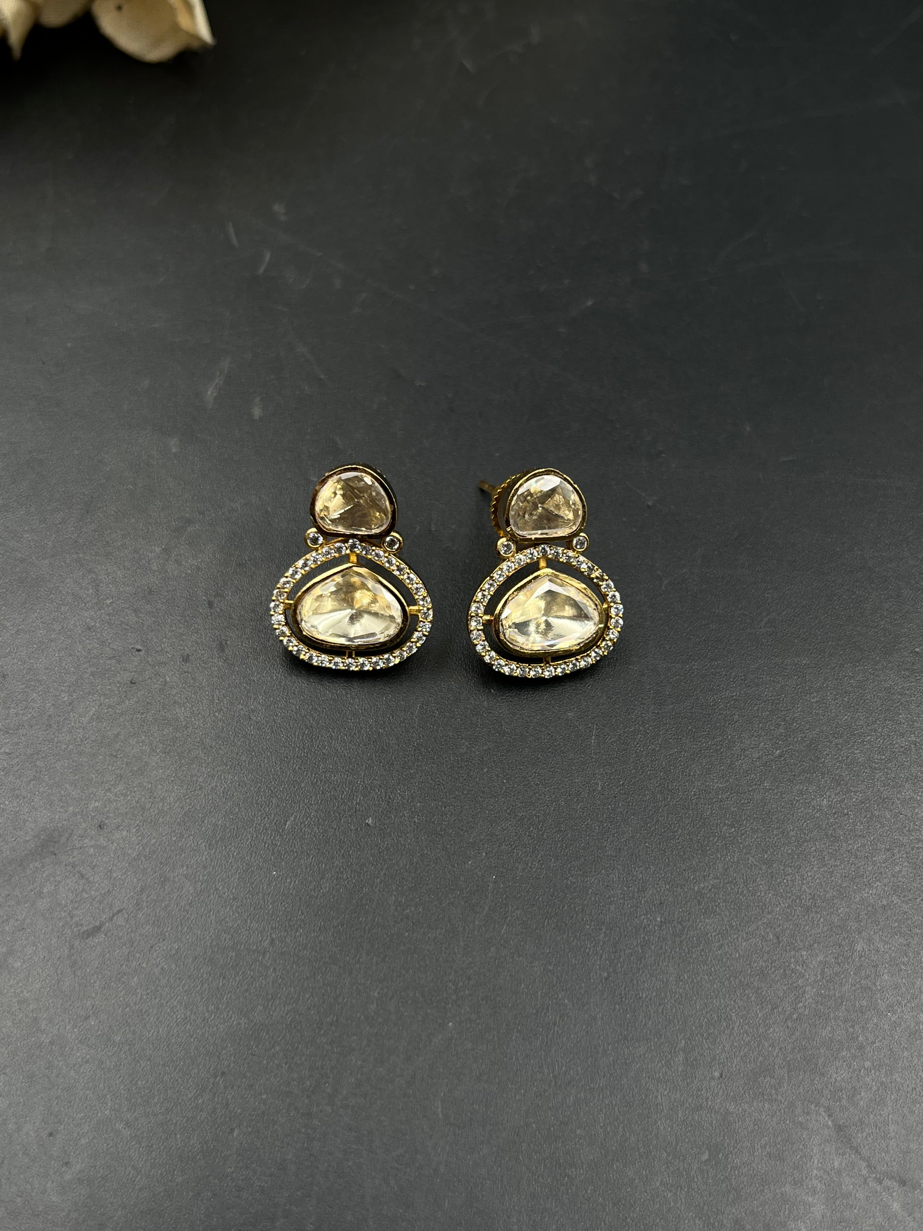 KESHU PENDANT