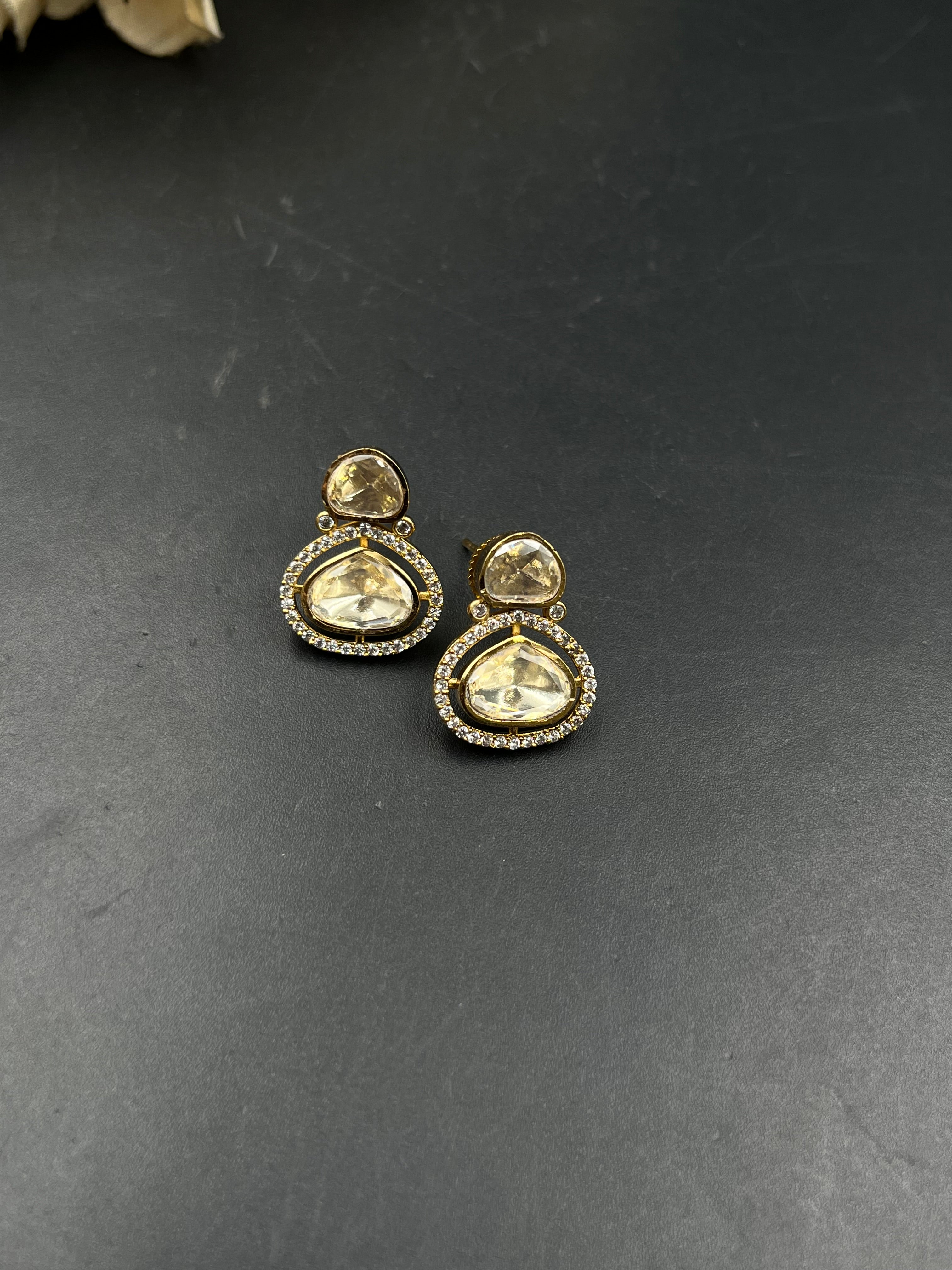 KESHU PENDANT