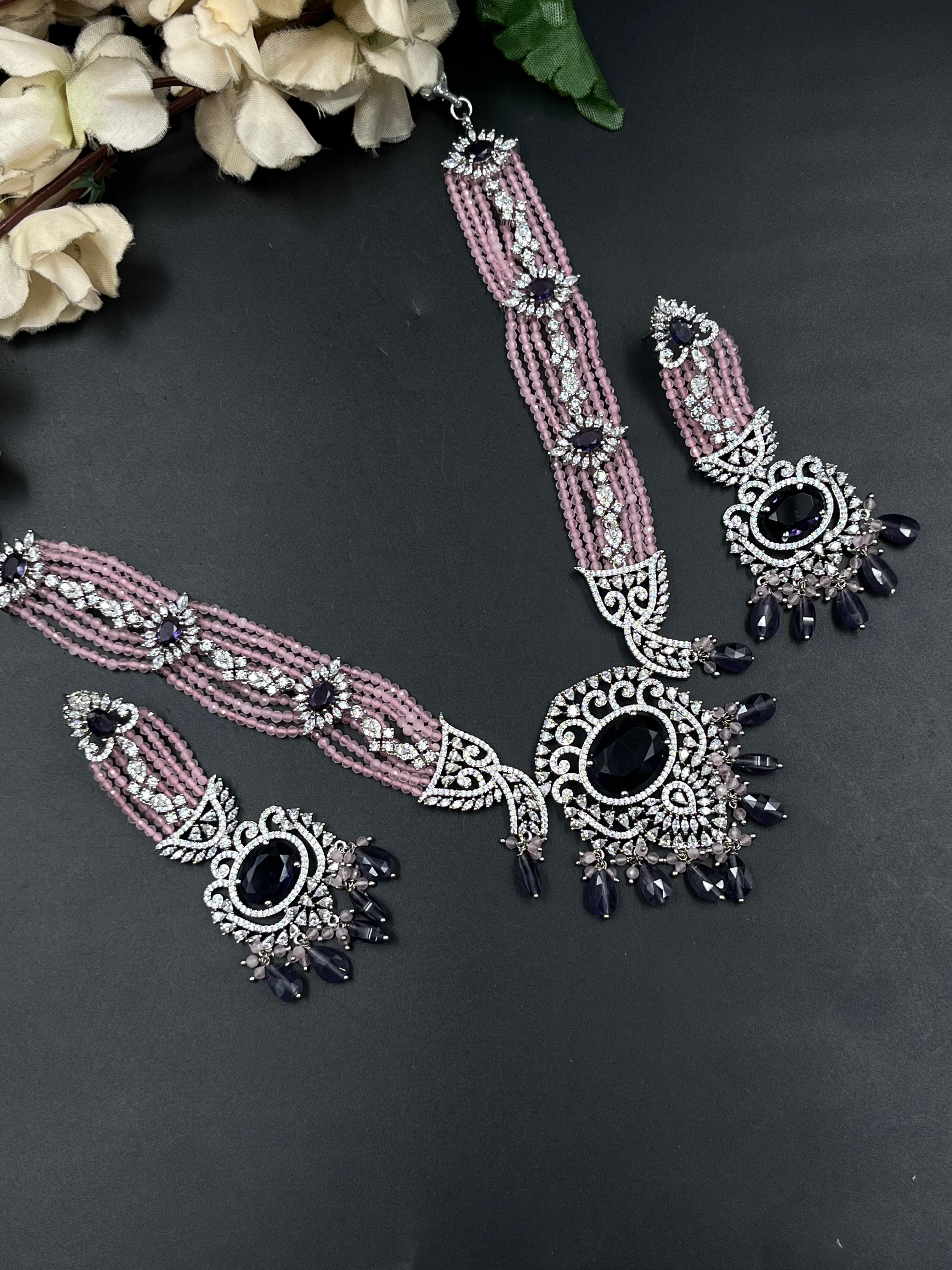 RUHOI NECKLACE