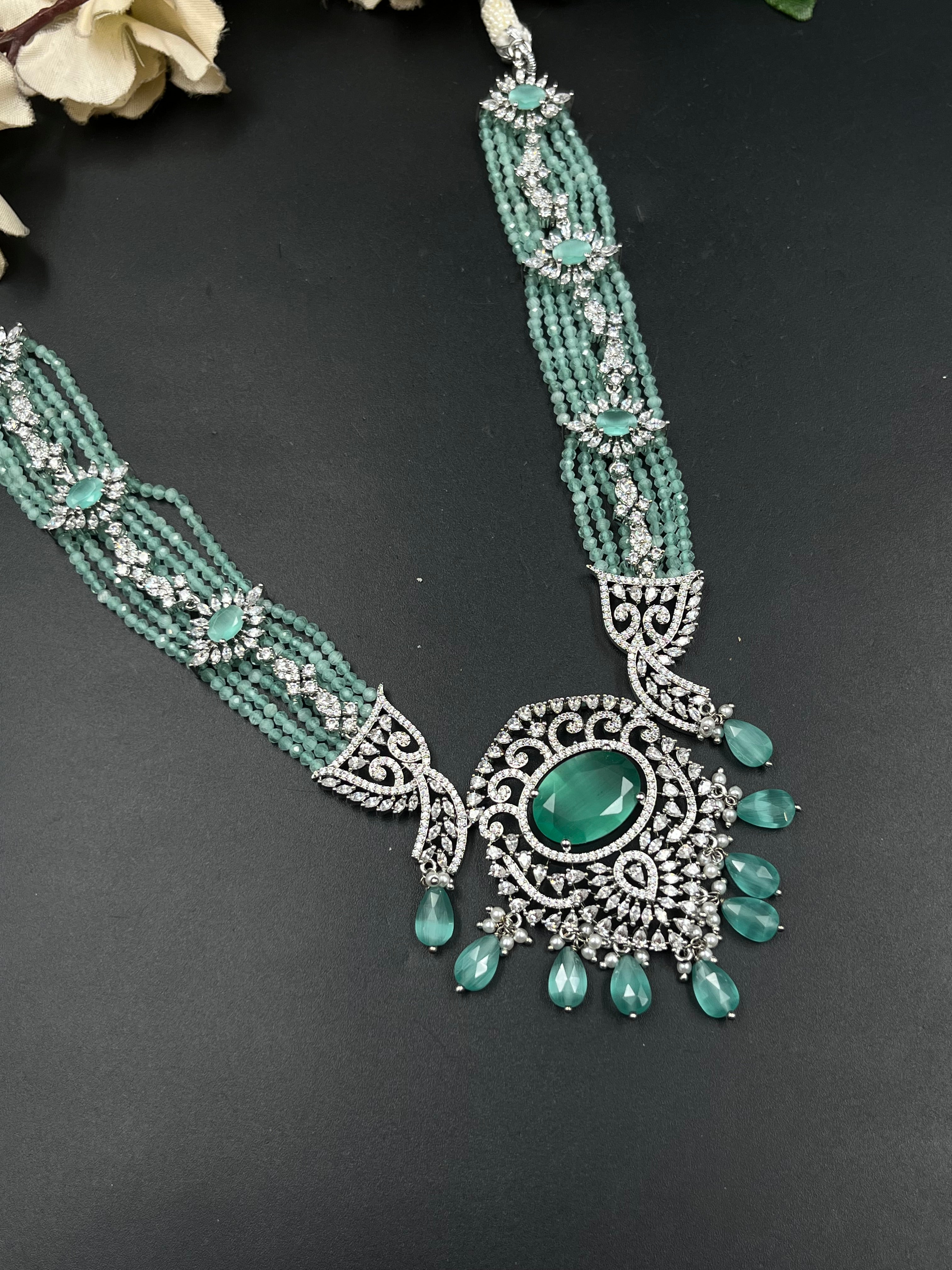 RUHOI NECKLACE