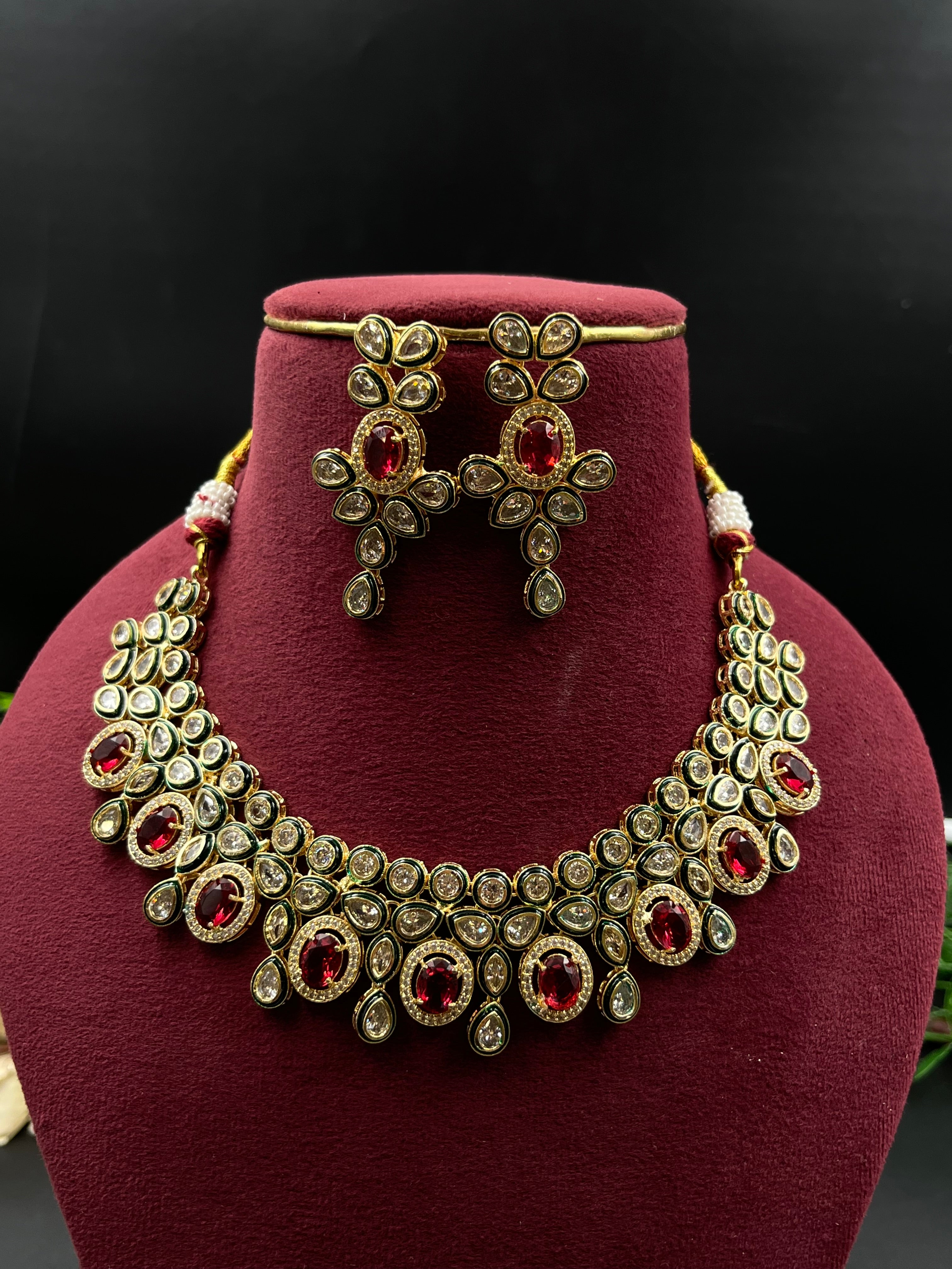 KOMAL NECKLACE
