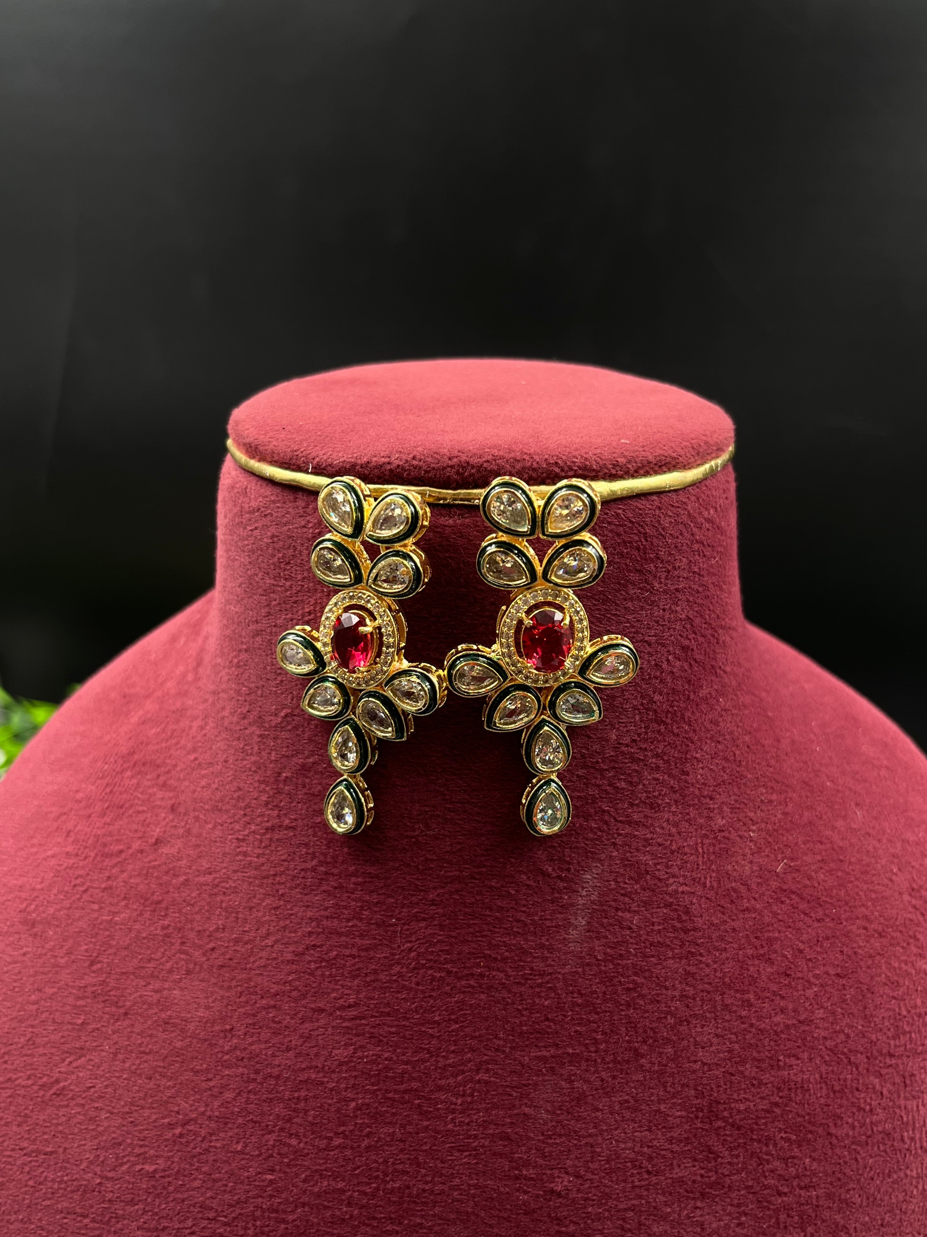 KOMAL NECKLACE