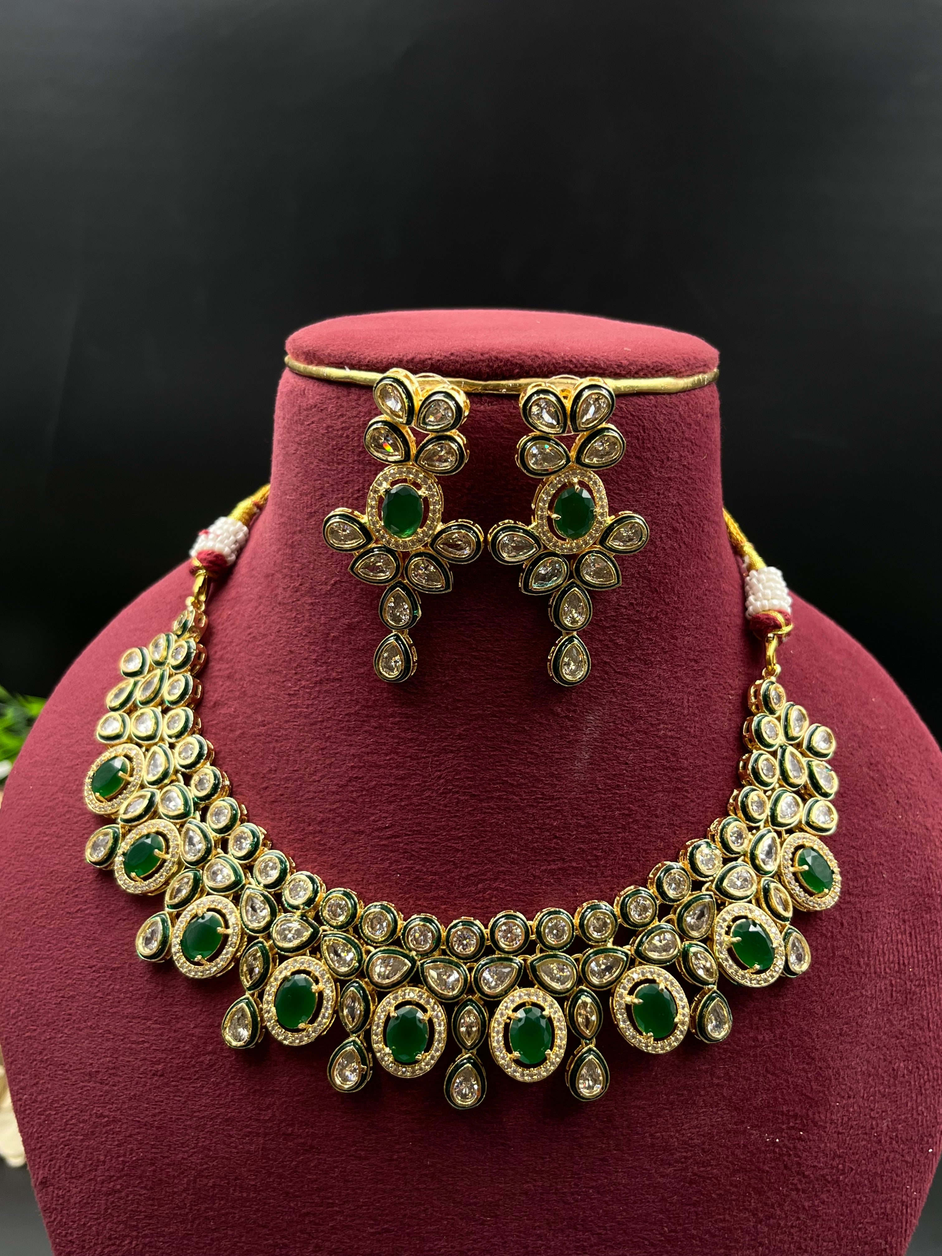 KOMAL NECKLACE