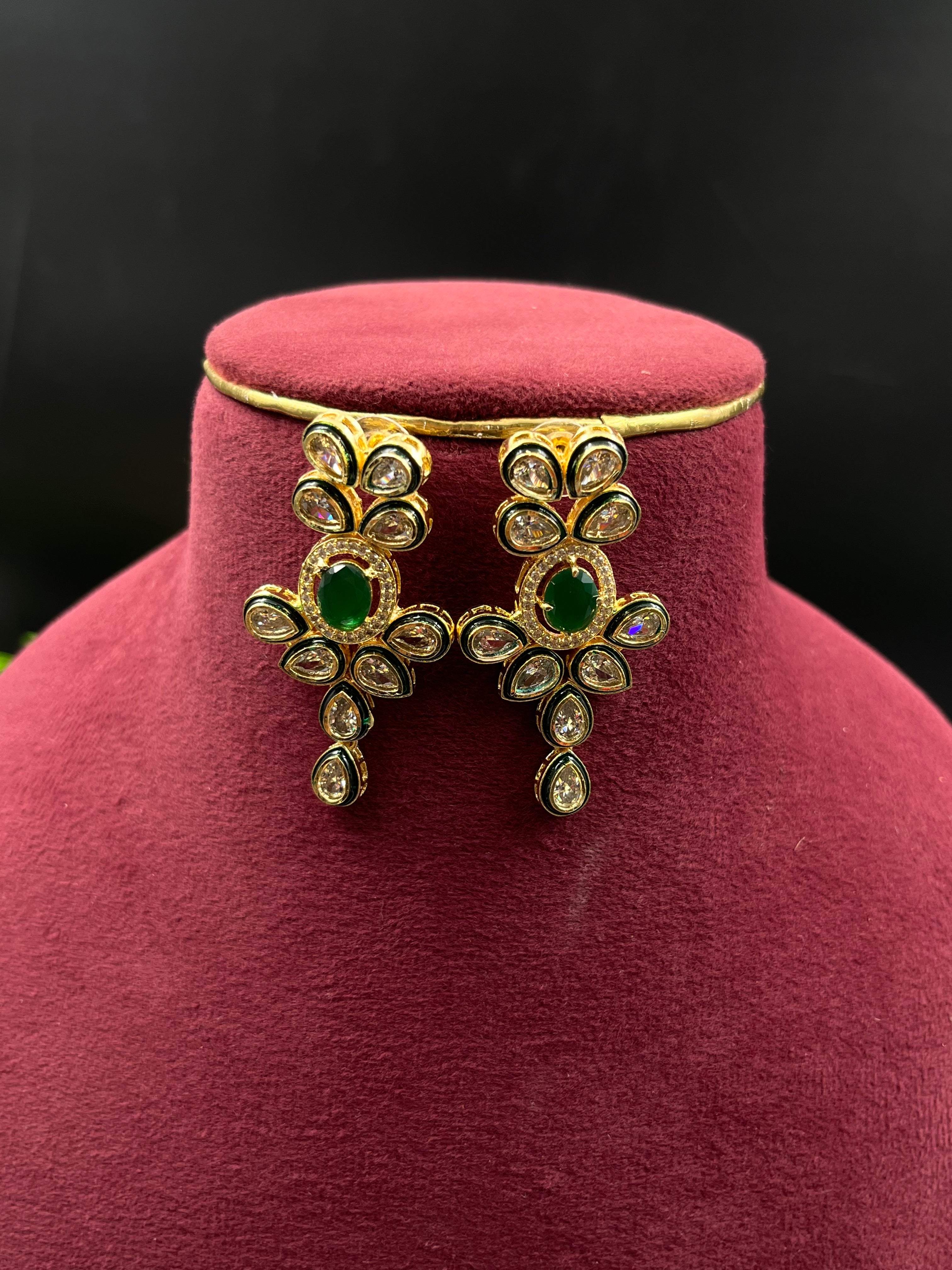KOMAL NECKLACE