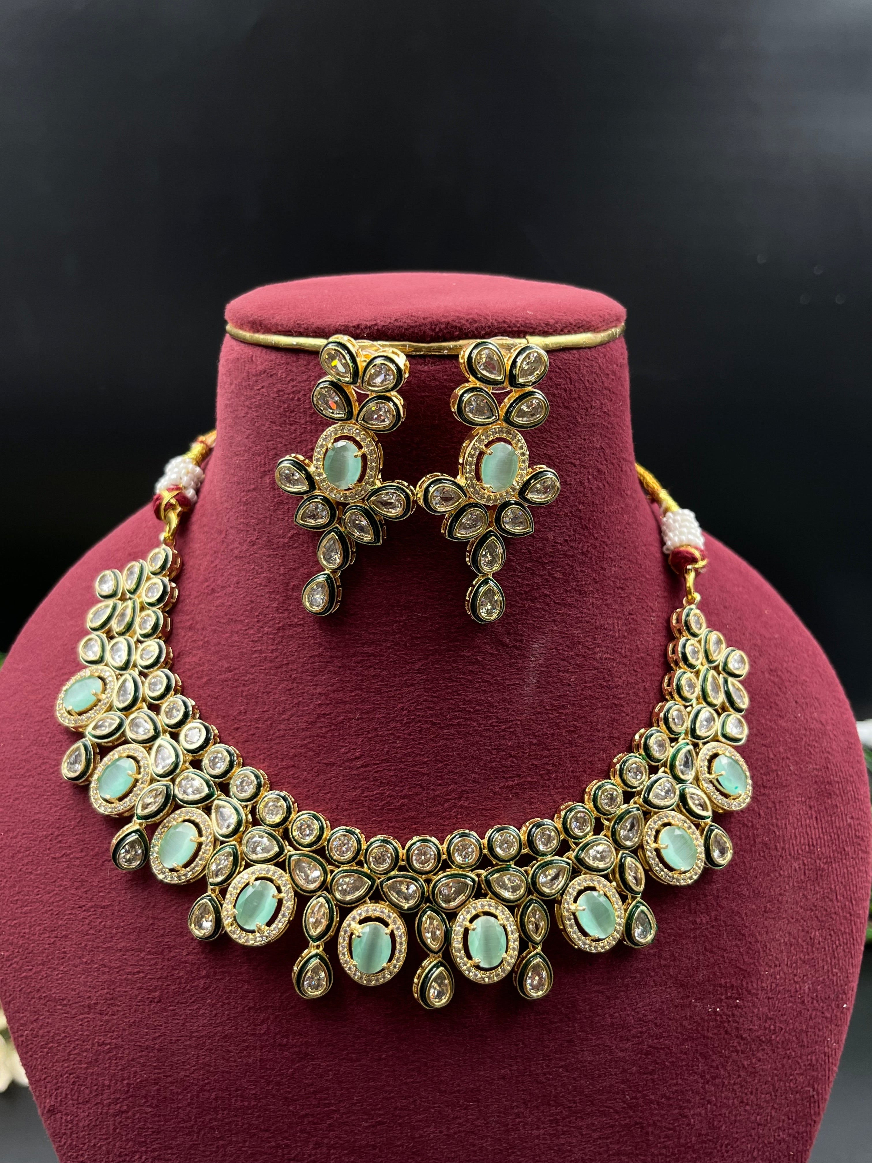 KOMAL NECKLACE