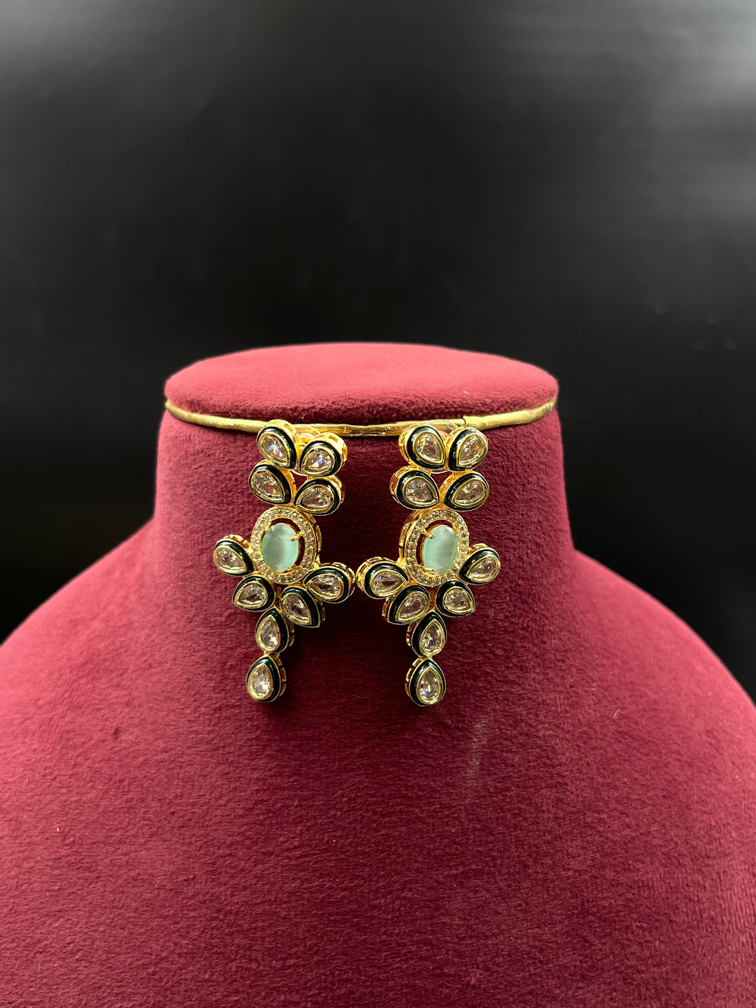 KOMAL NECKLACE