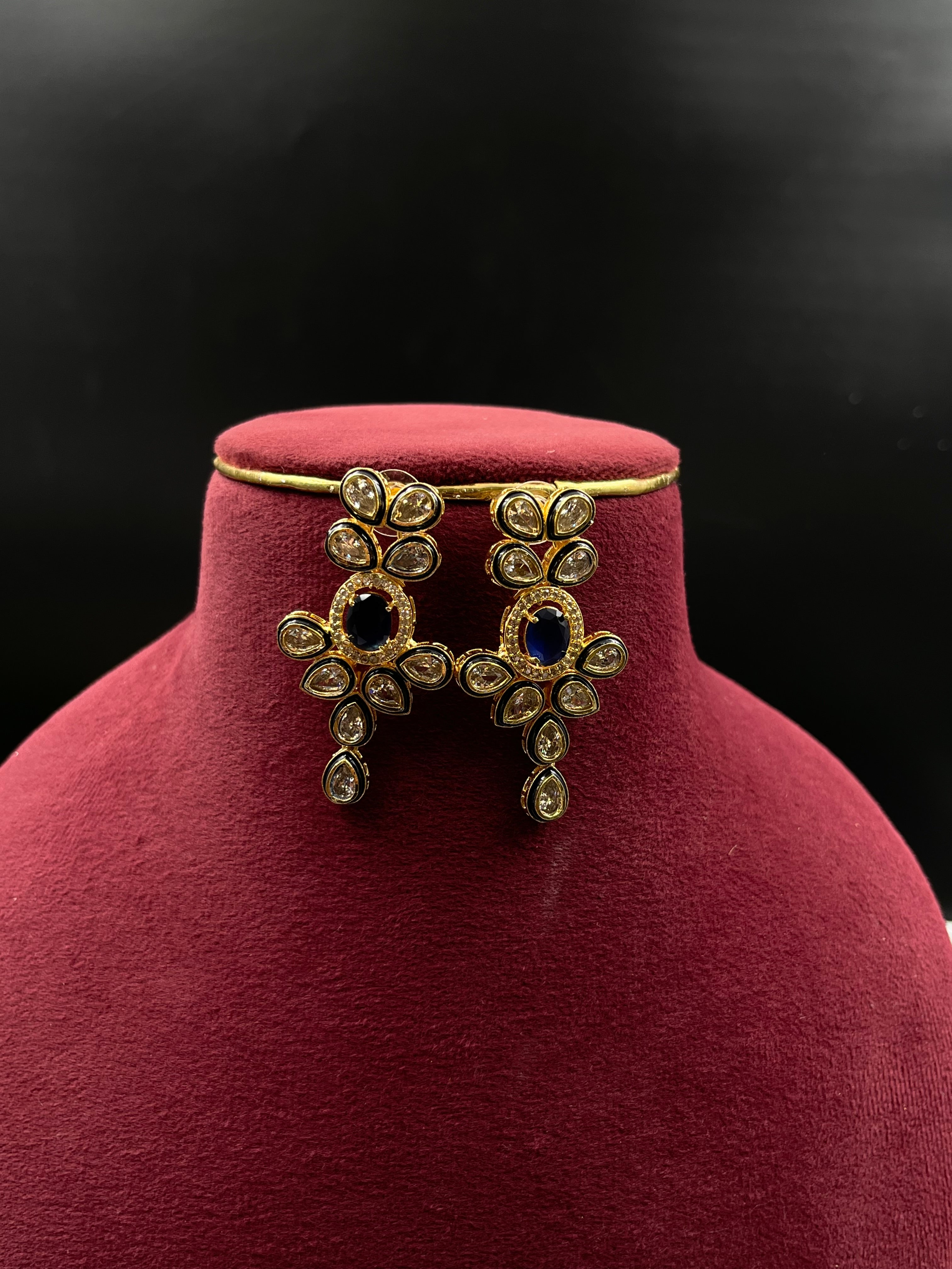KOMAL NECKLACE