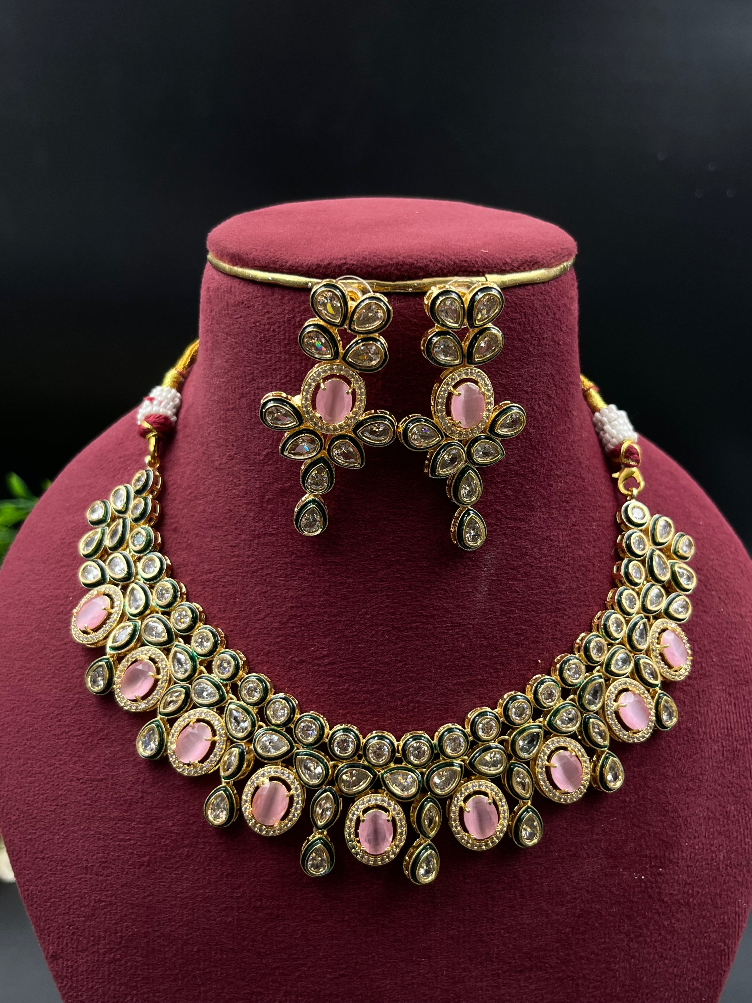 KOMAL NECKLACE