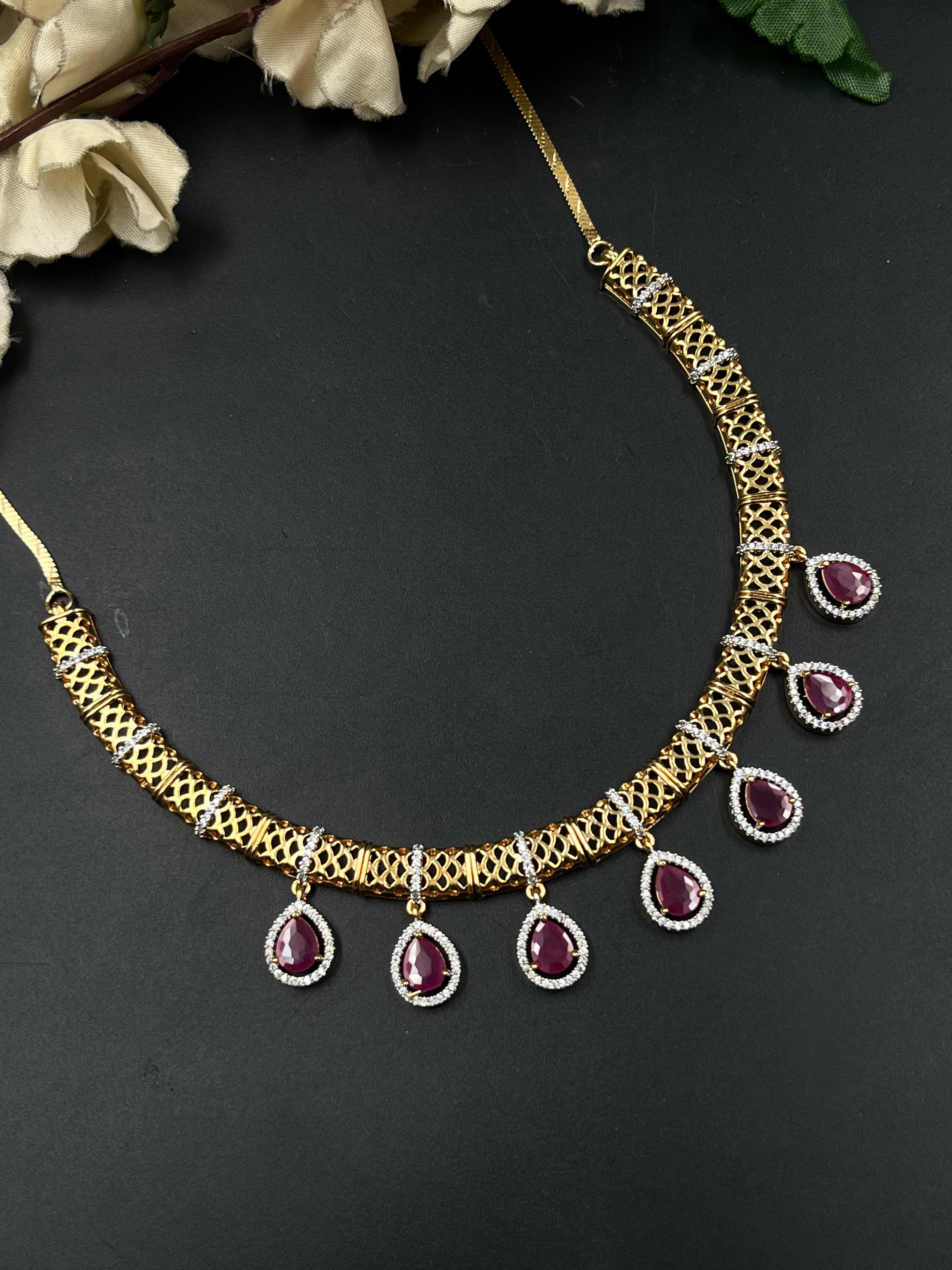 RABIA NECKLACE