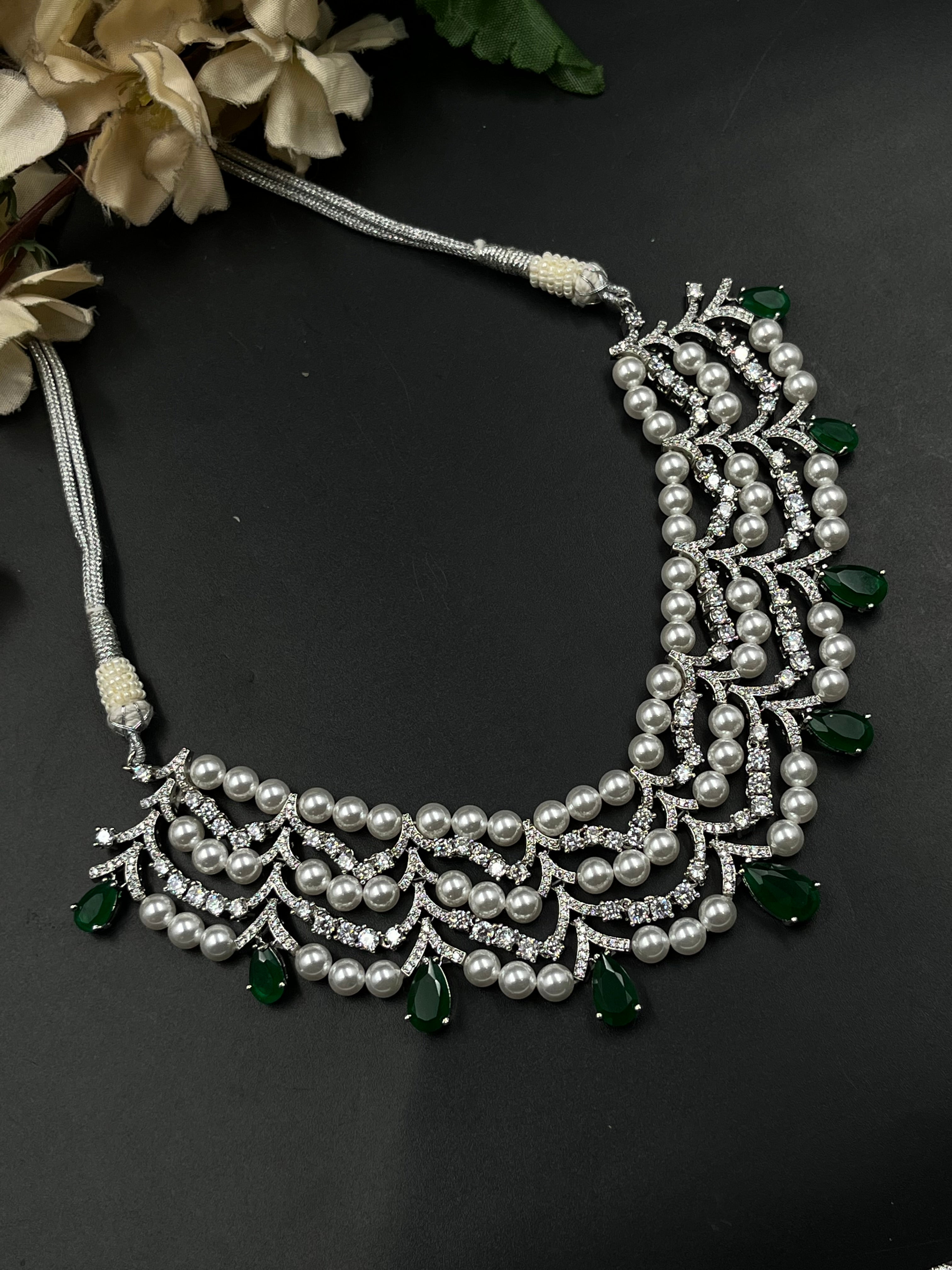 UMI NECKLACE