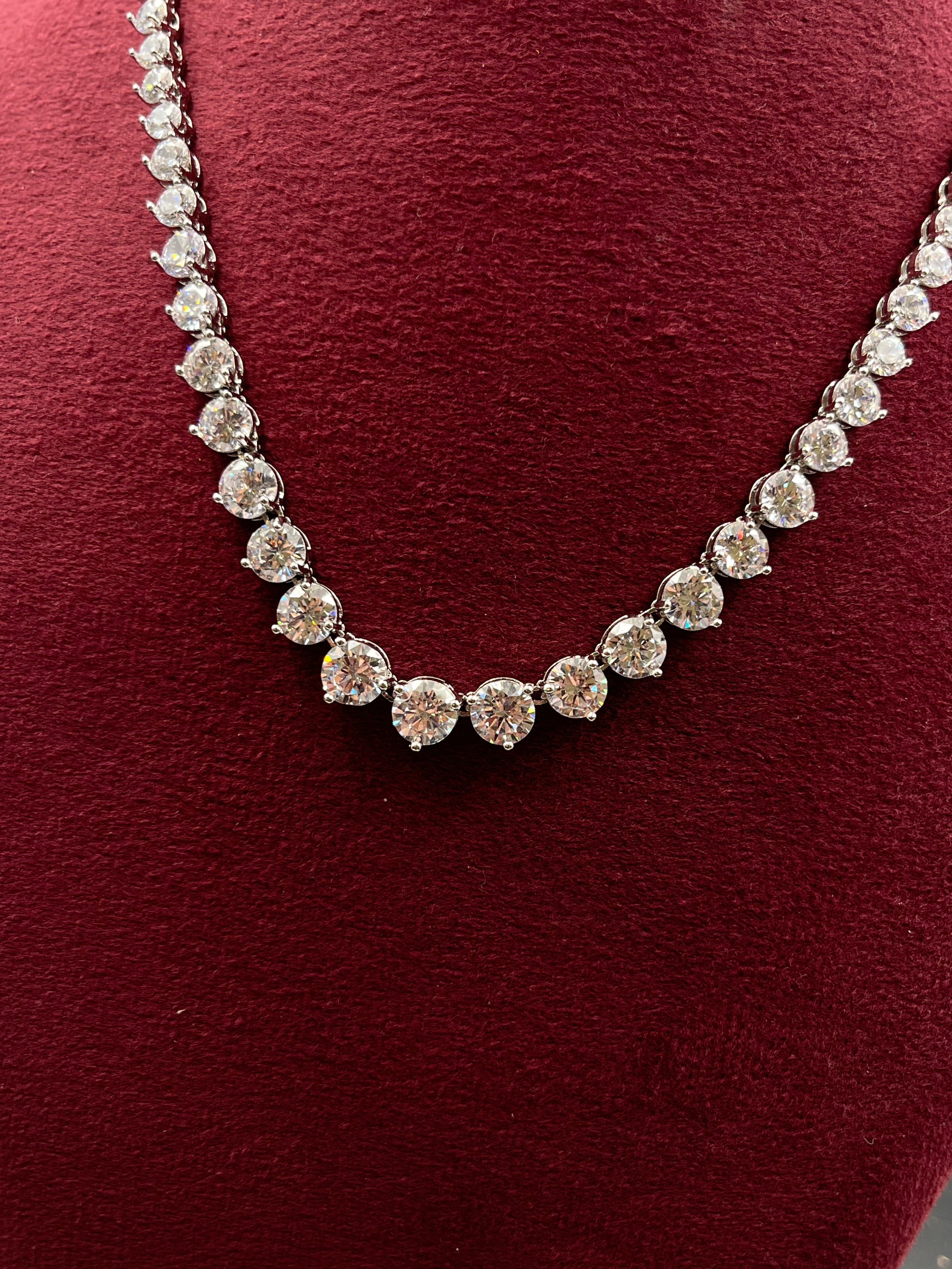 DIYA NECKLACE