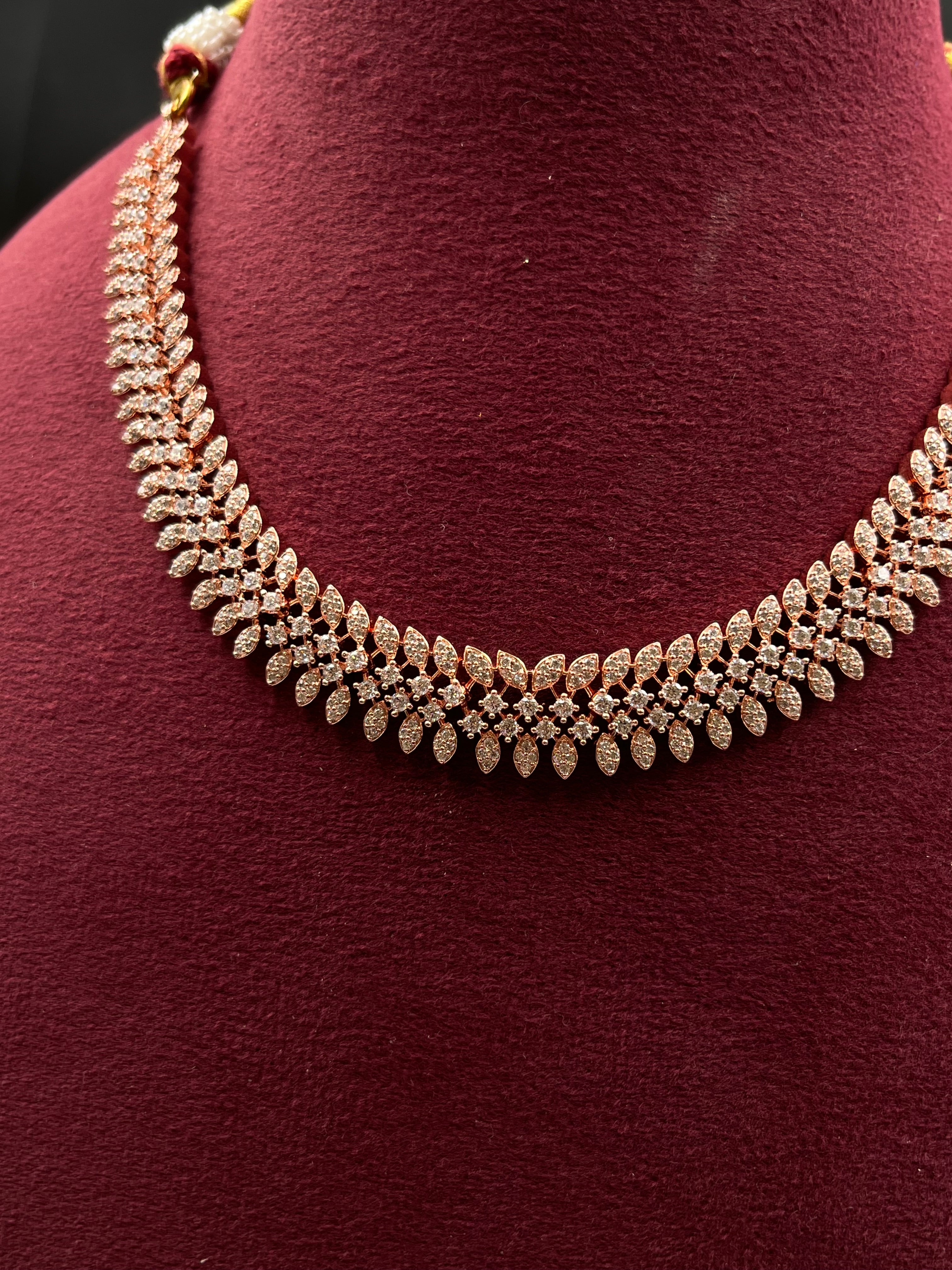 SIKHA NECKLACE