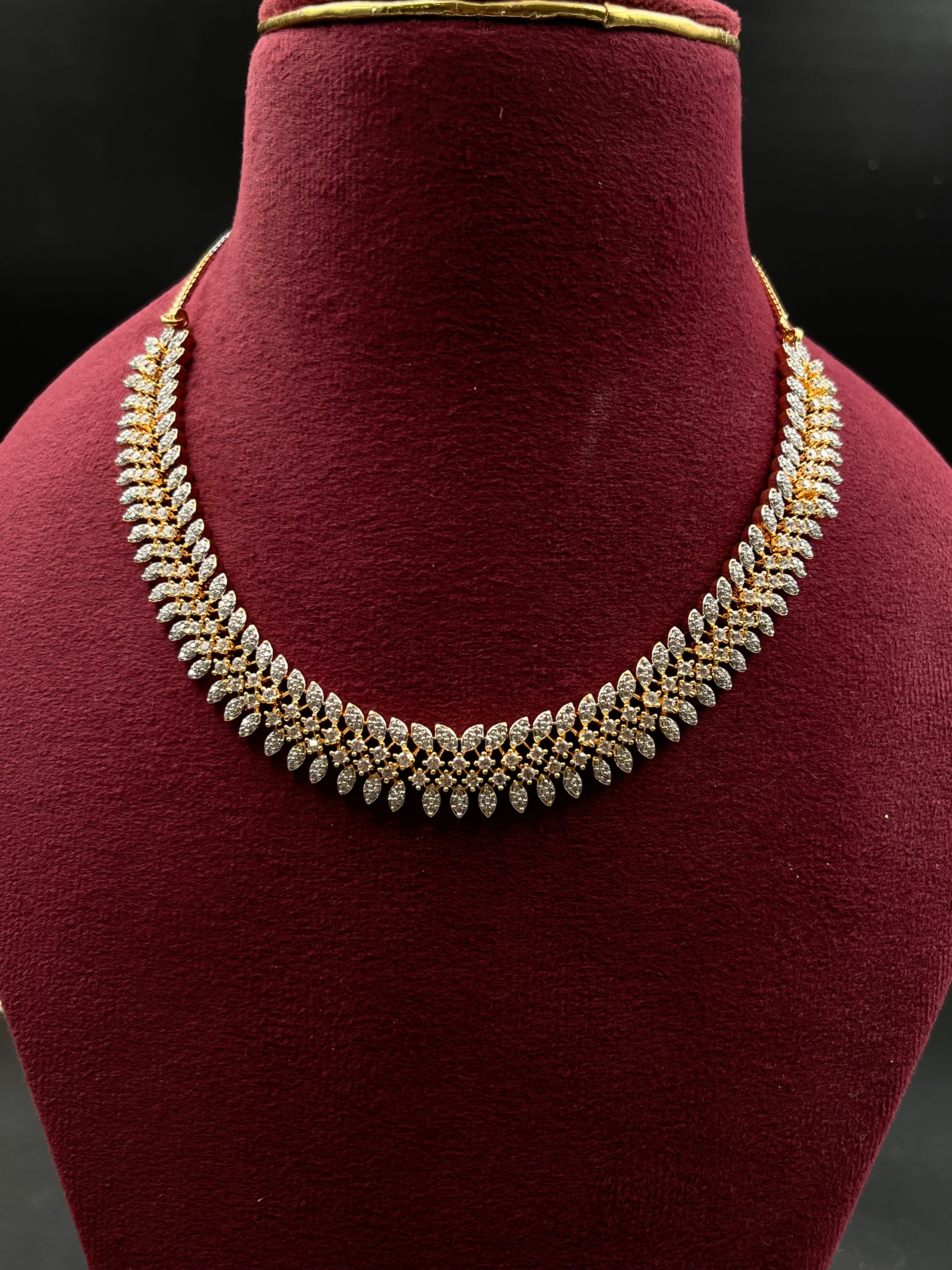 SIKHA NECKLACE